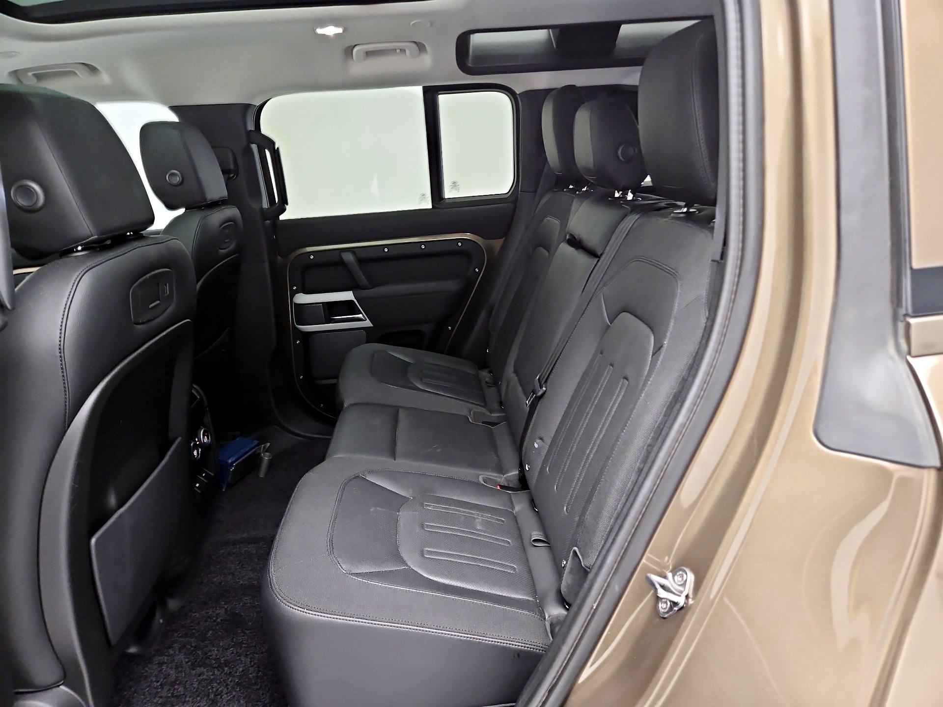 Thumbnail: 2020 Land Rover Defender - 20