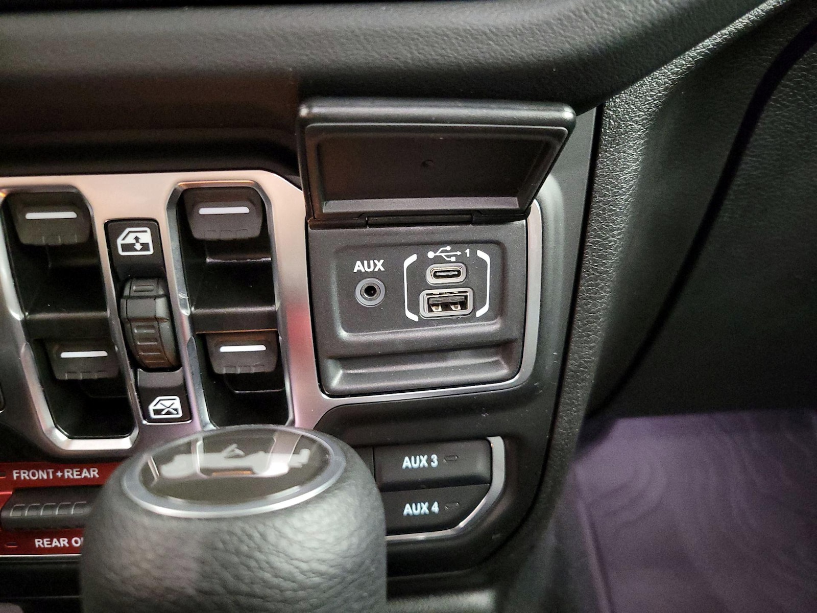 2024 Jeep Wrangler 4-Door Rubicon - Photo 20