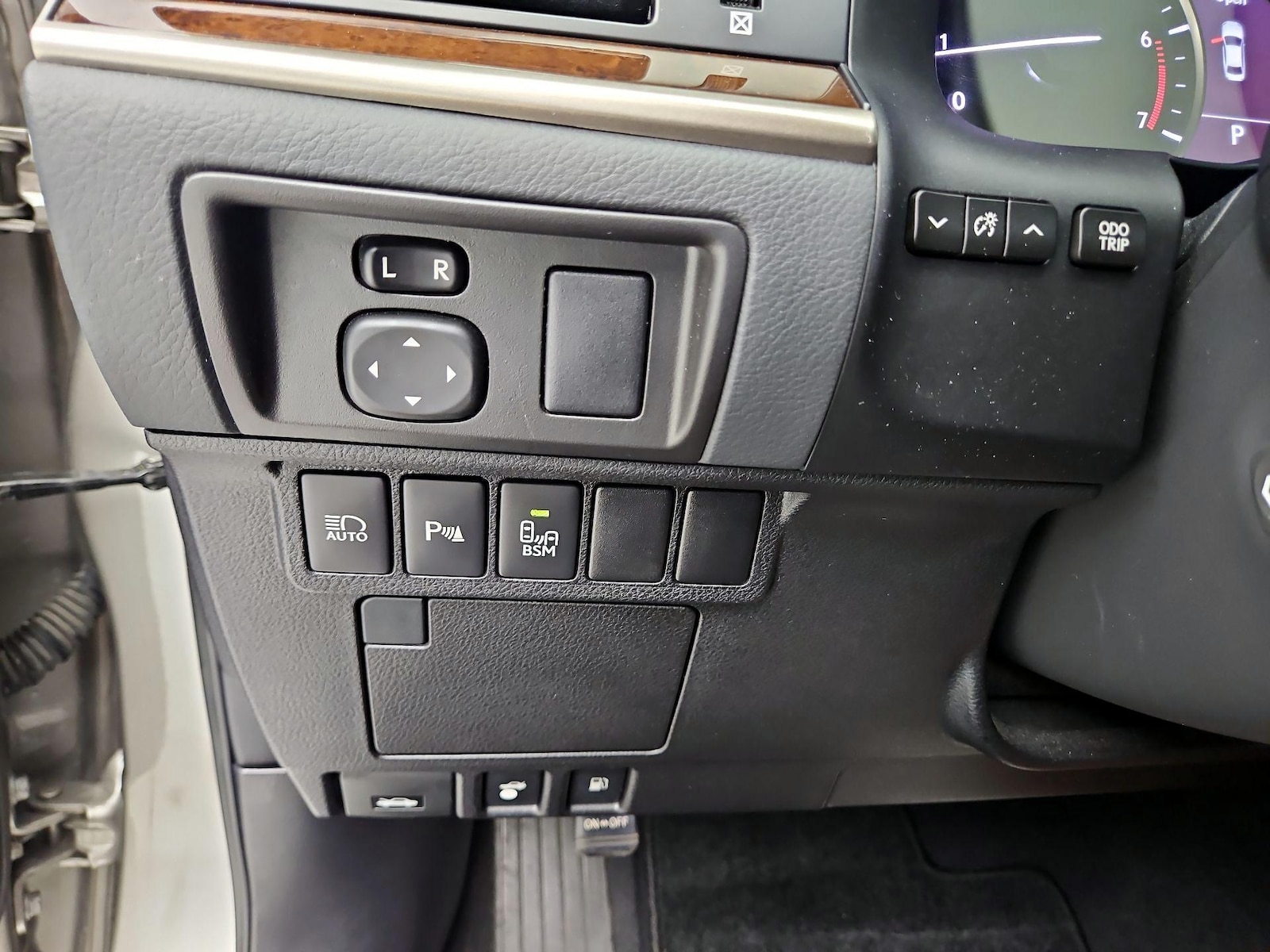 2018 Lexus ES 350 - Photo 14