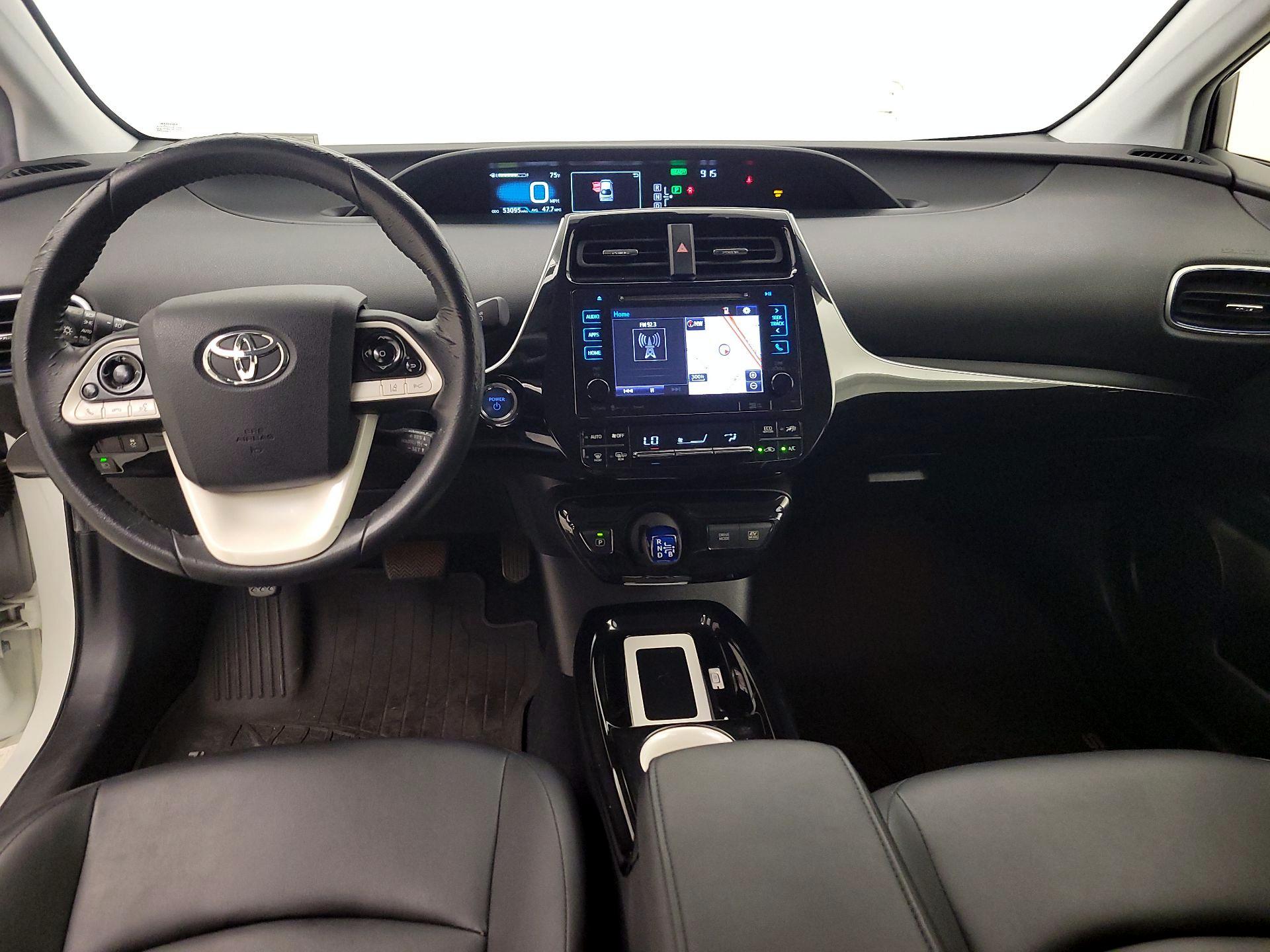 Thumbnail: 2016 Toyota Prius - 9