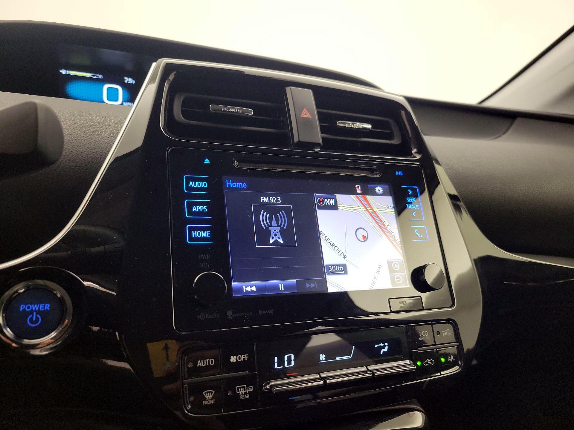 Thumbnail: 2016 Toyota Prius - 16