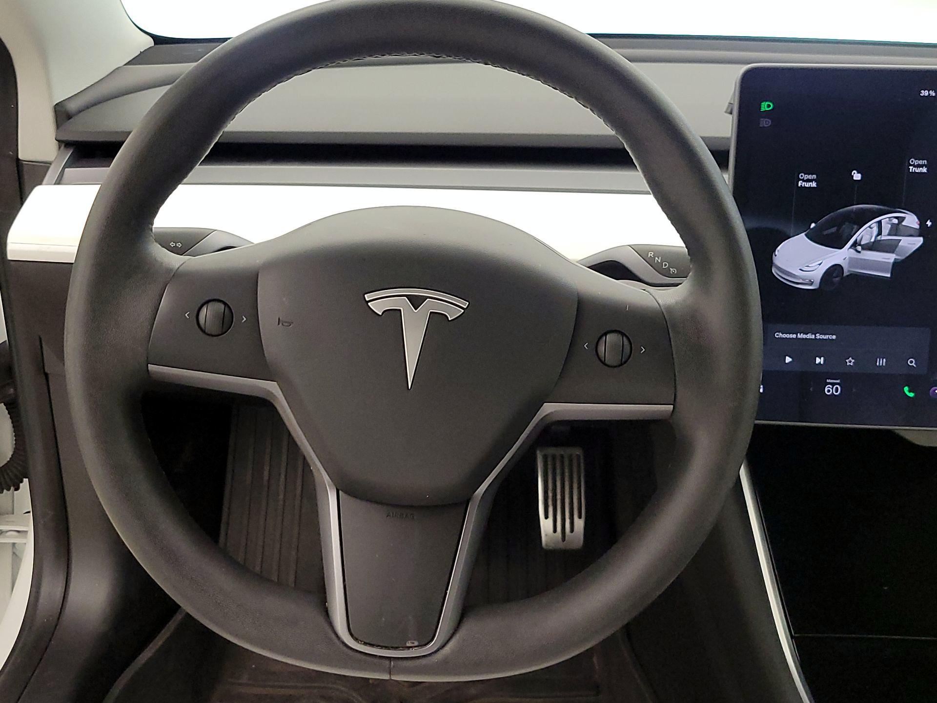 Thumbnail: 2020 Tesla Model 3 - 10