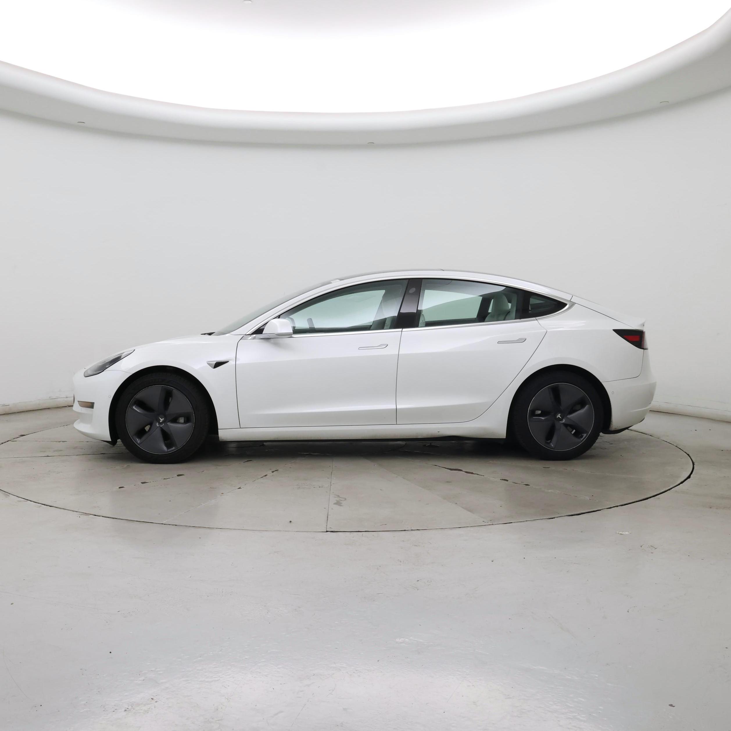 Thumbnail: 2020 Tesla Model 3 - 3