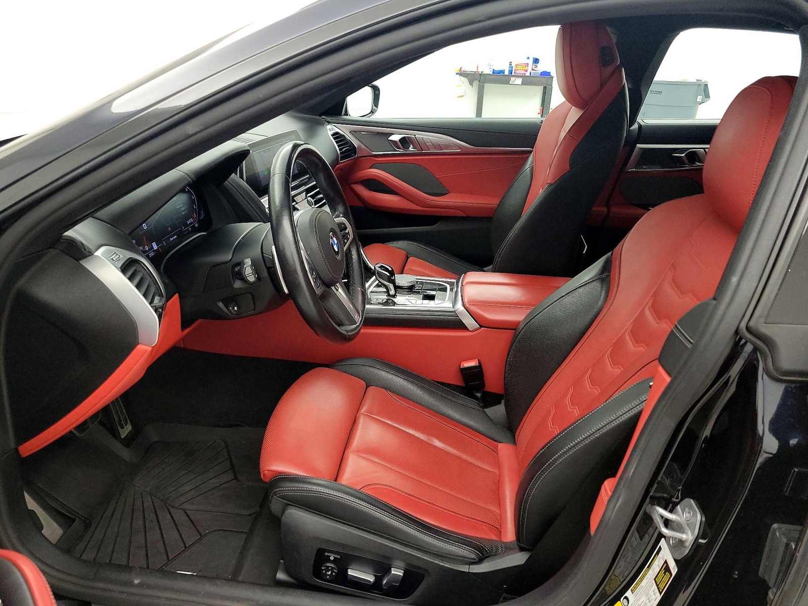 2022 BMW 8 Series M850i - Photo 12