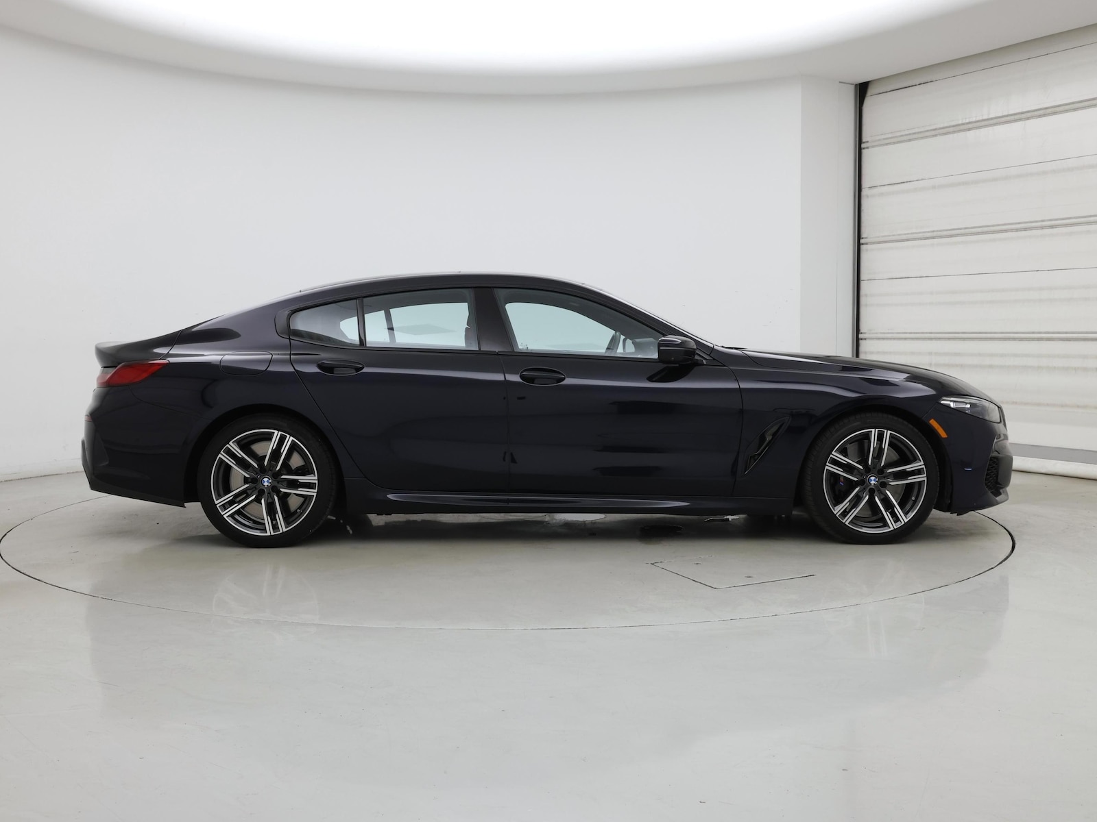 2022 BMW 8 Series M850i - Photo 8