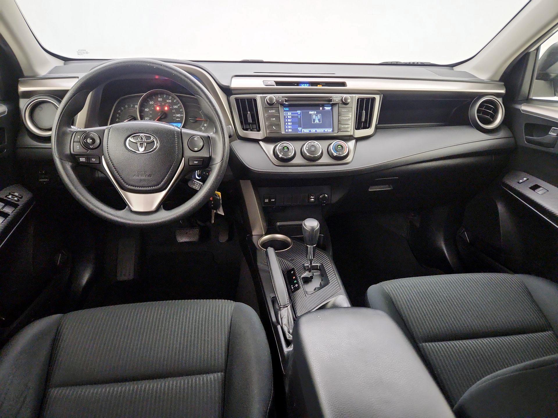 Thumbnail: 2015 Toyota RAV4 - 9
