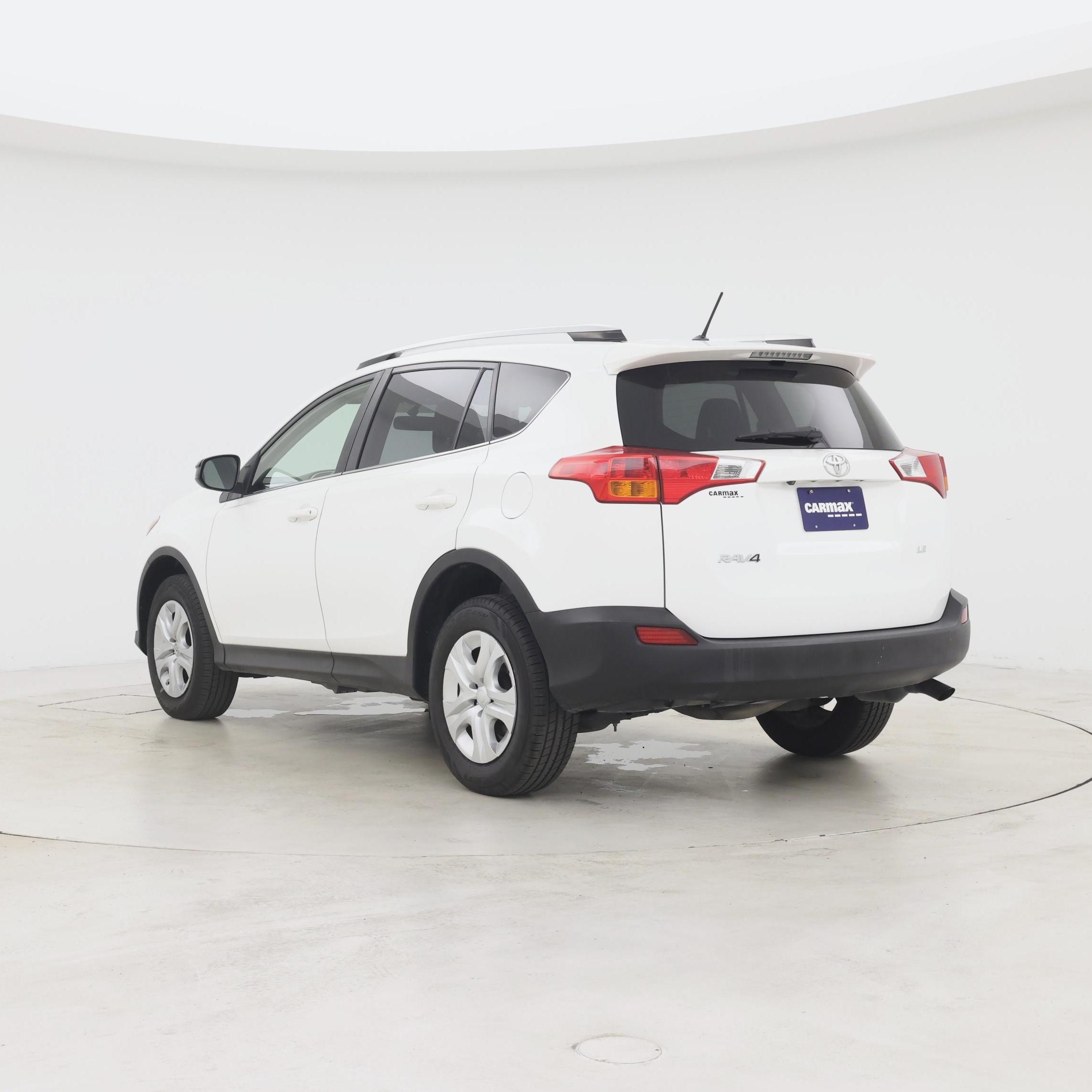 Thumbnail: 2015 Toyota RAV4 - 2