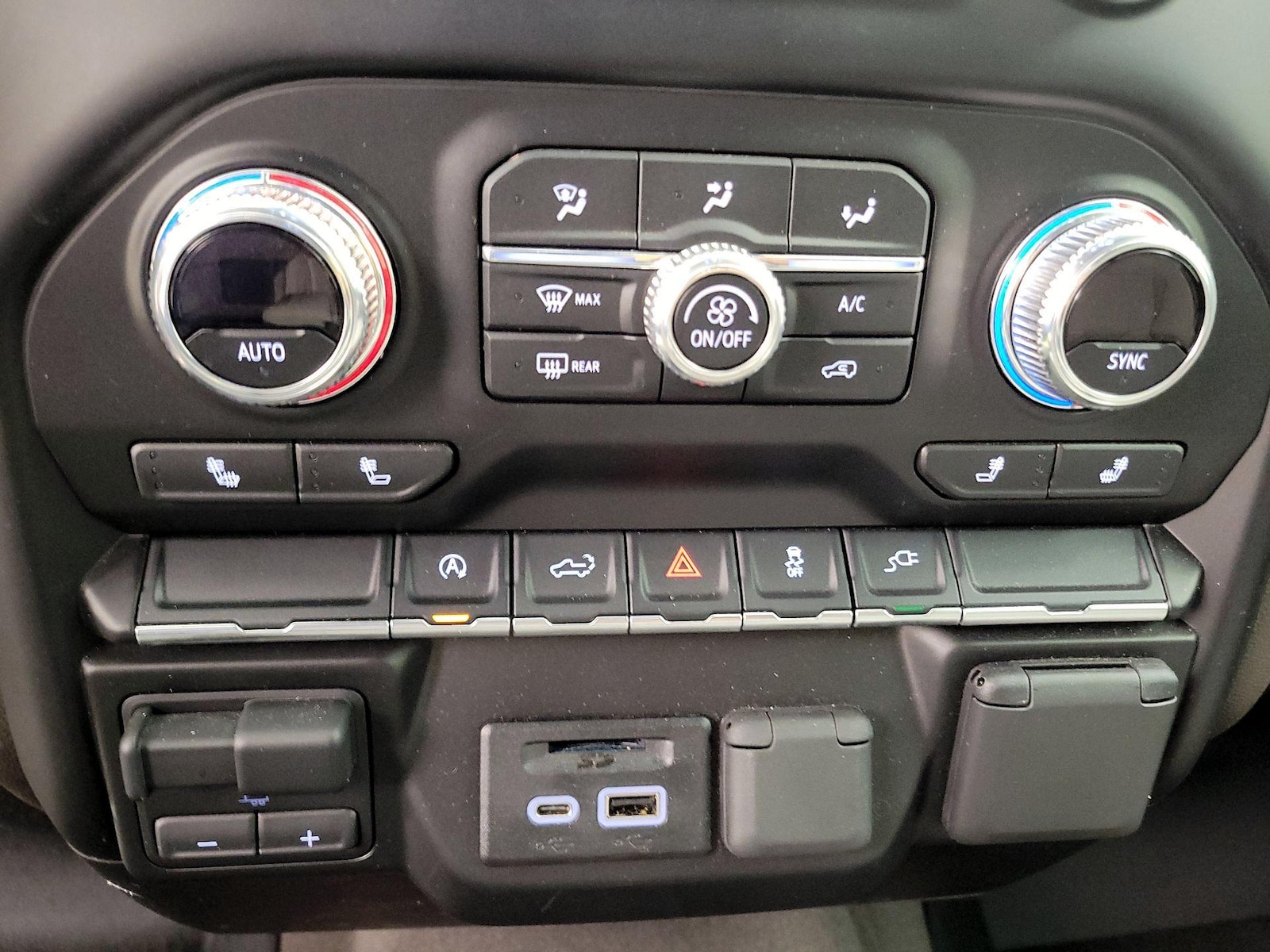 2019 GMC Sierra 1500 SLE - Photo 17
