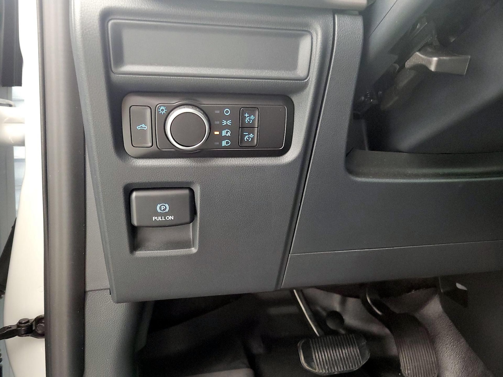 2026 Ford F-150 XL - Photo 14