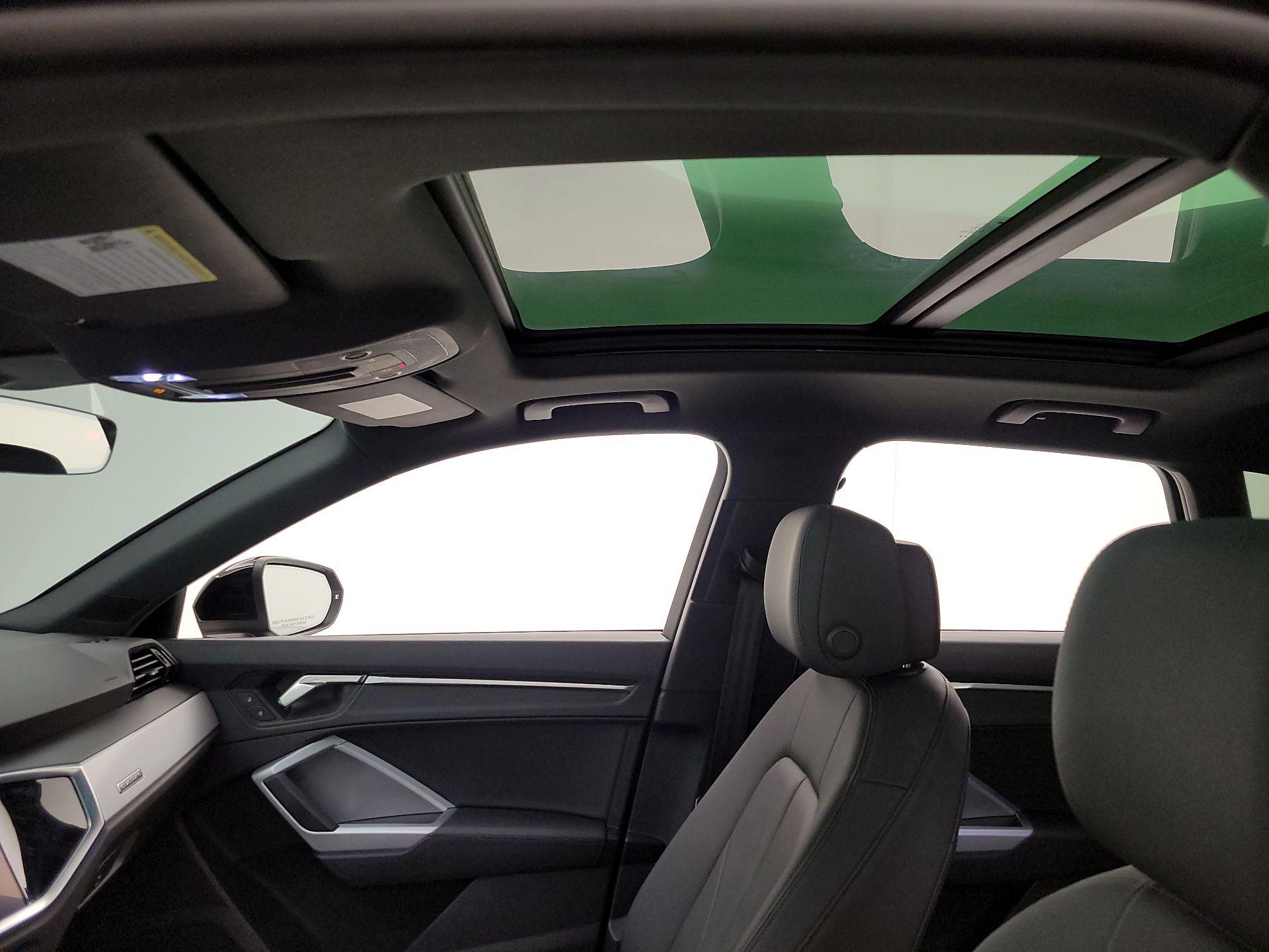 Thumbnail: 2021 Audi Q3 - 19