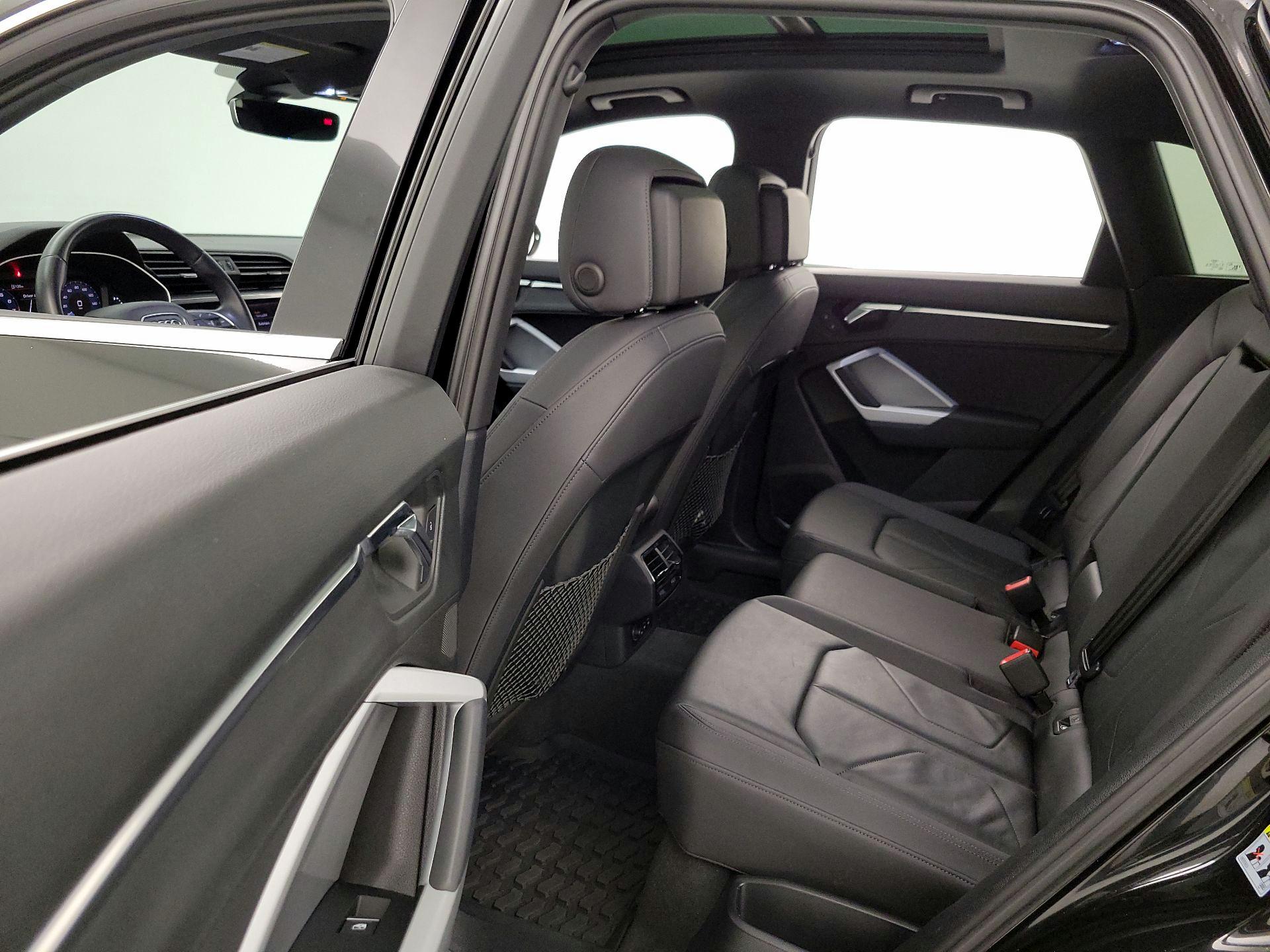 Thumbnail: 2021 Audi Q3 - 20