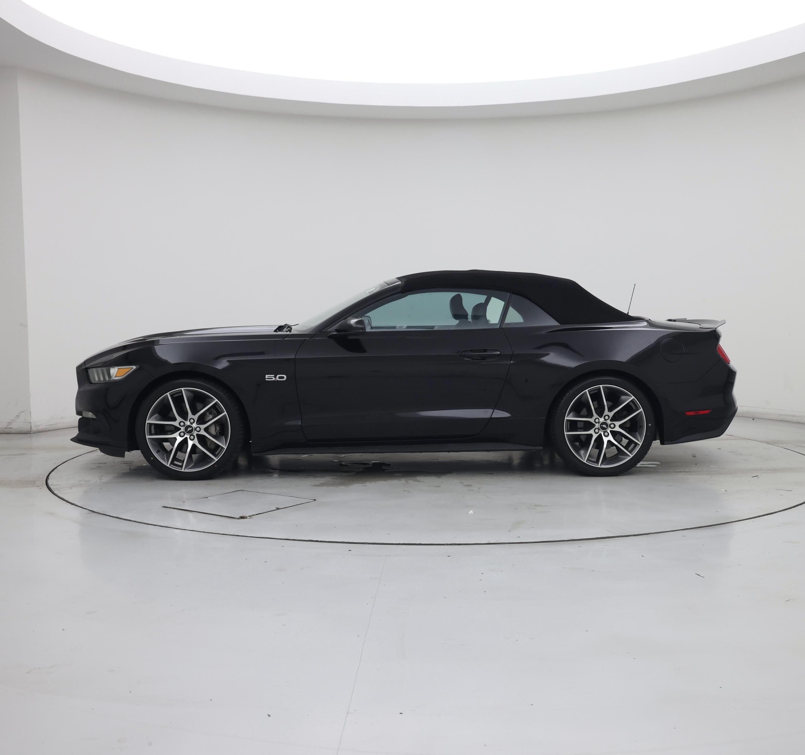 Thumbnail: 2015 Ford Mustang - 3
