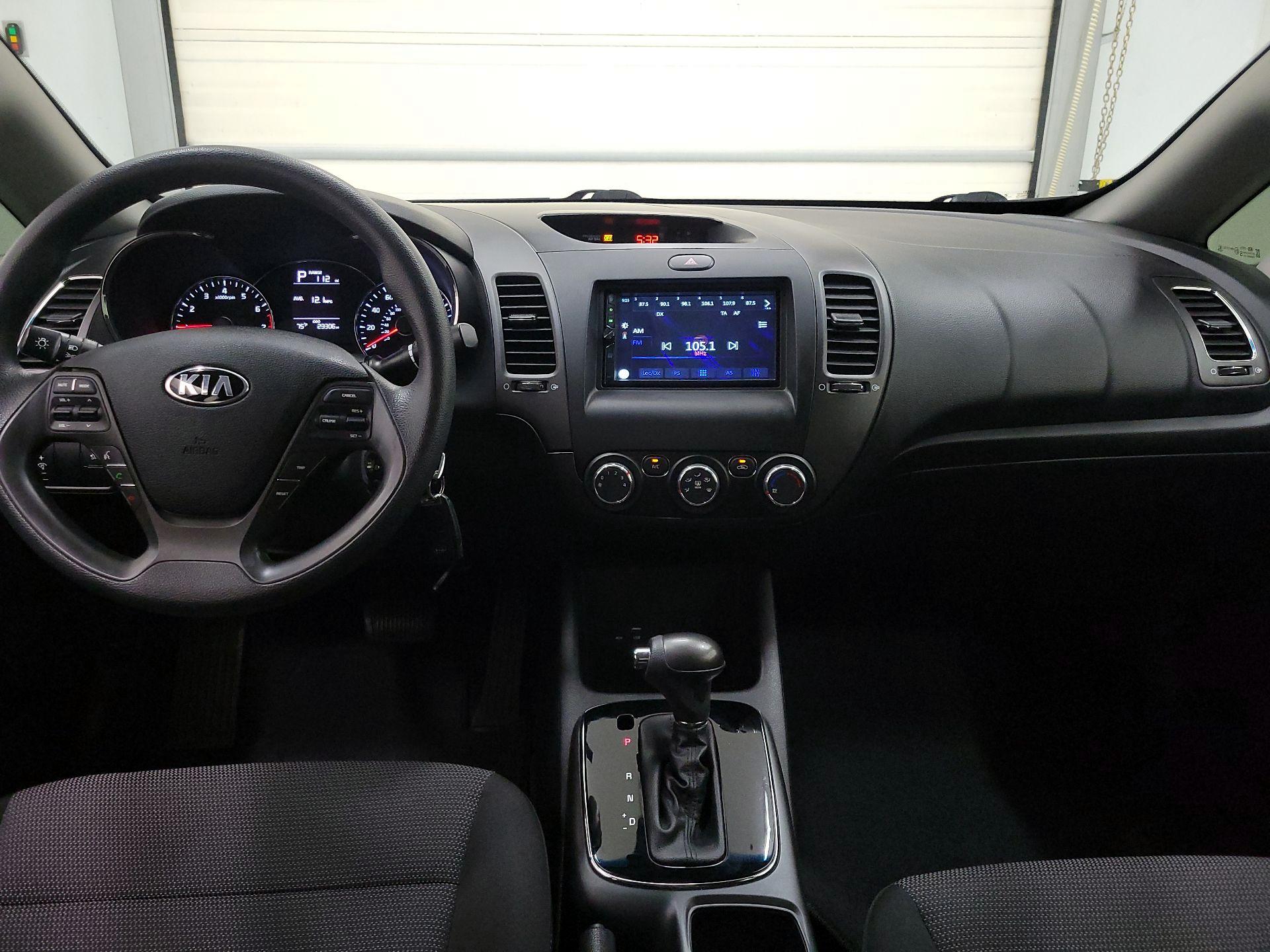 Thumbnail: 2018 Kia Forte - 9