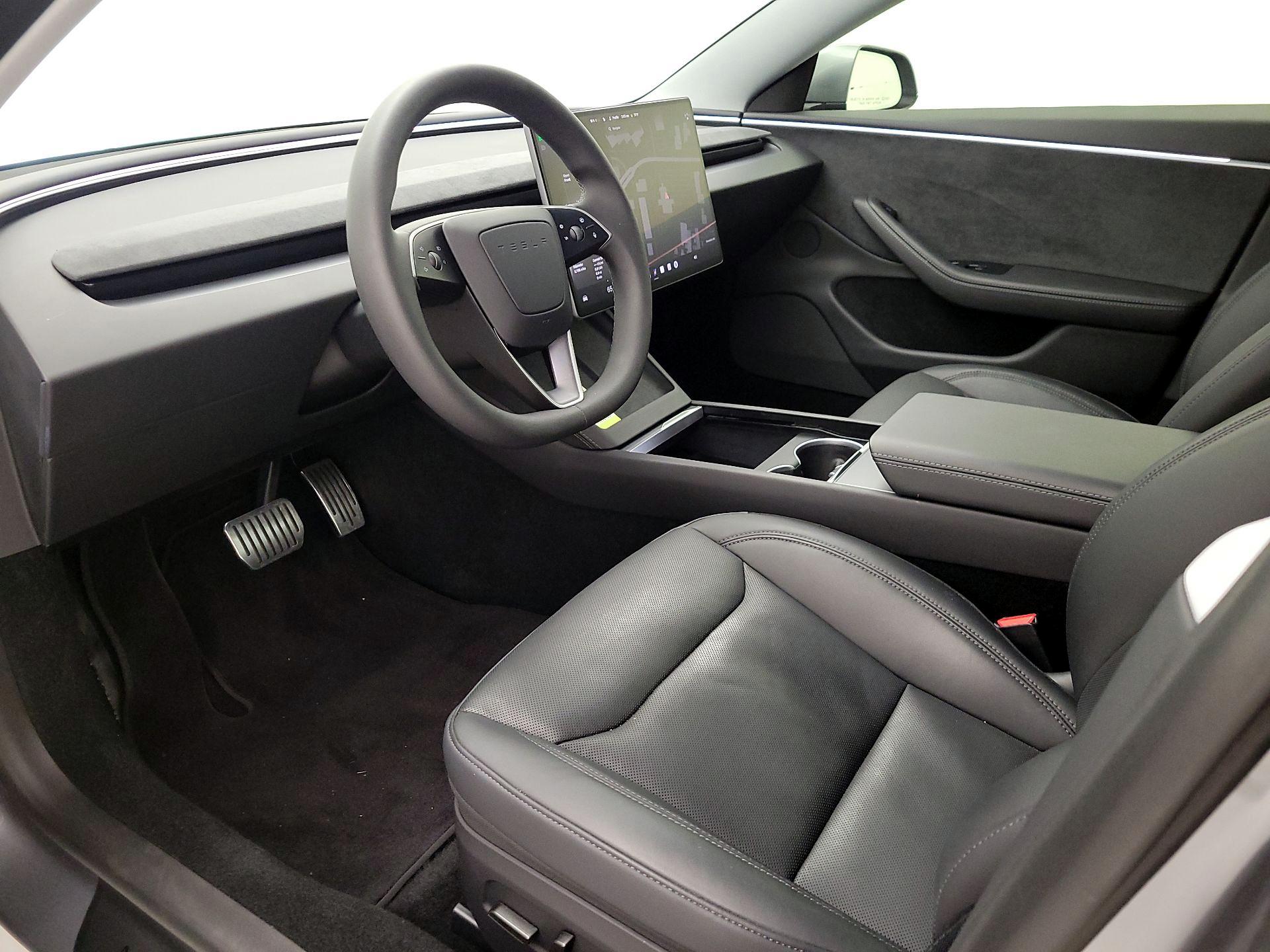 Thumbnail: 2025 Tesla Model 3 - 11