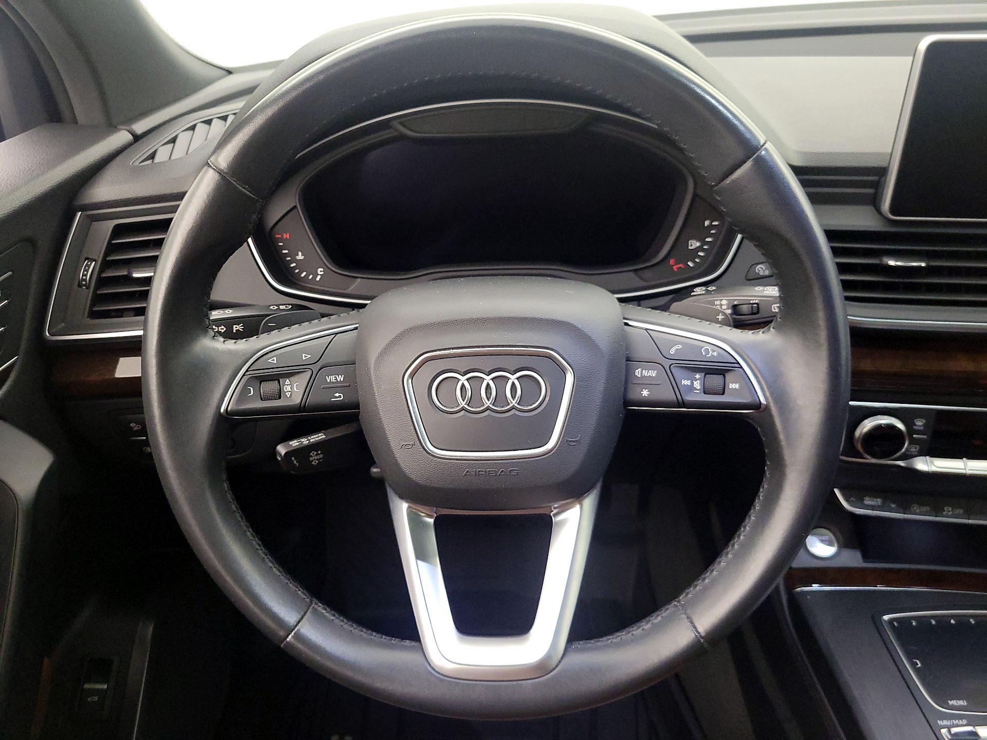 Thumbnail: 2020 Audi Q5 - 10