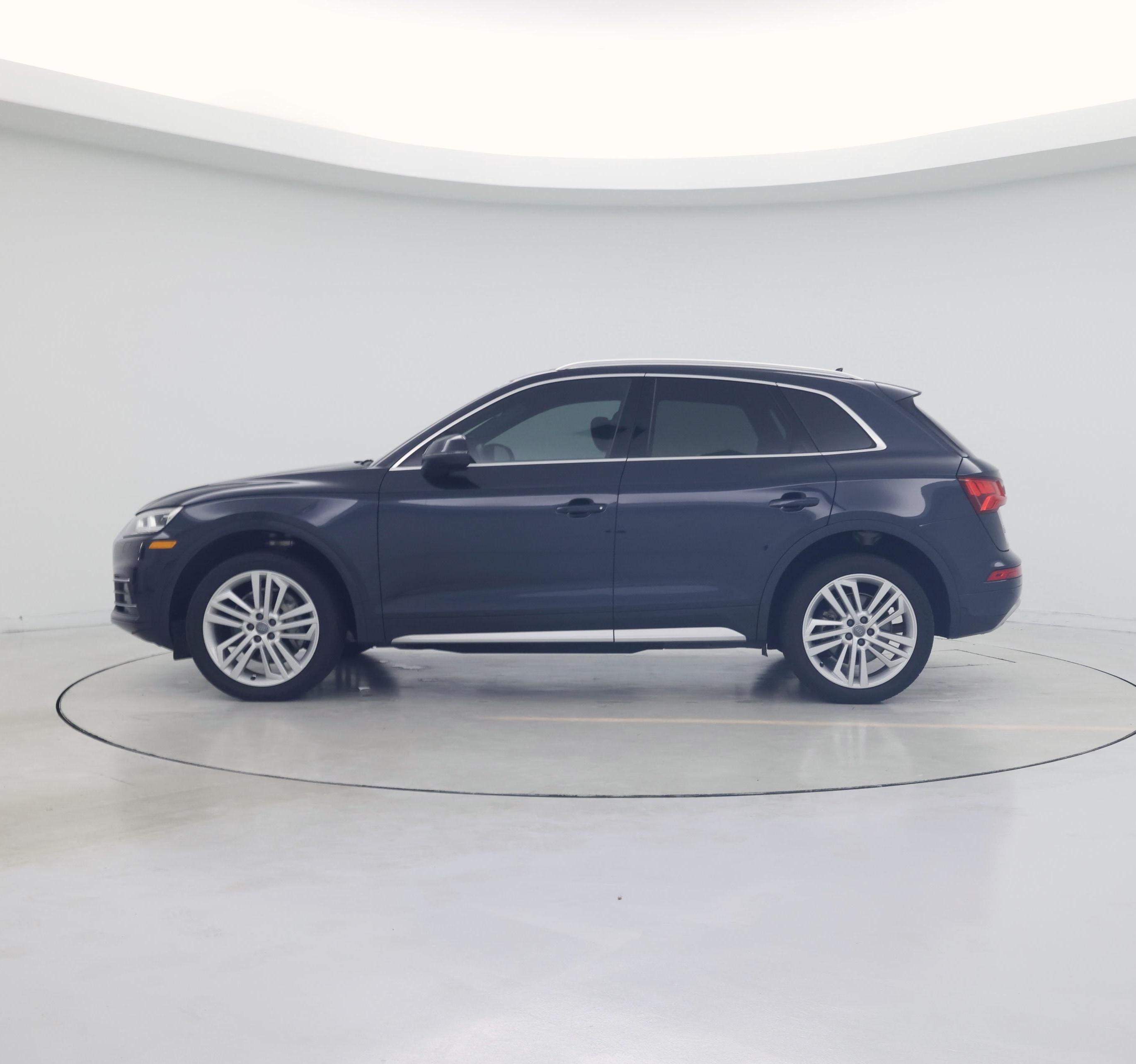 Thumbnail: 2020 Audi Q5 - 3