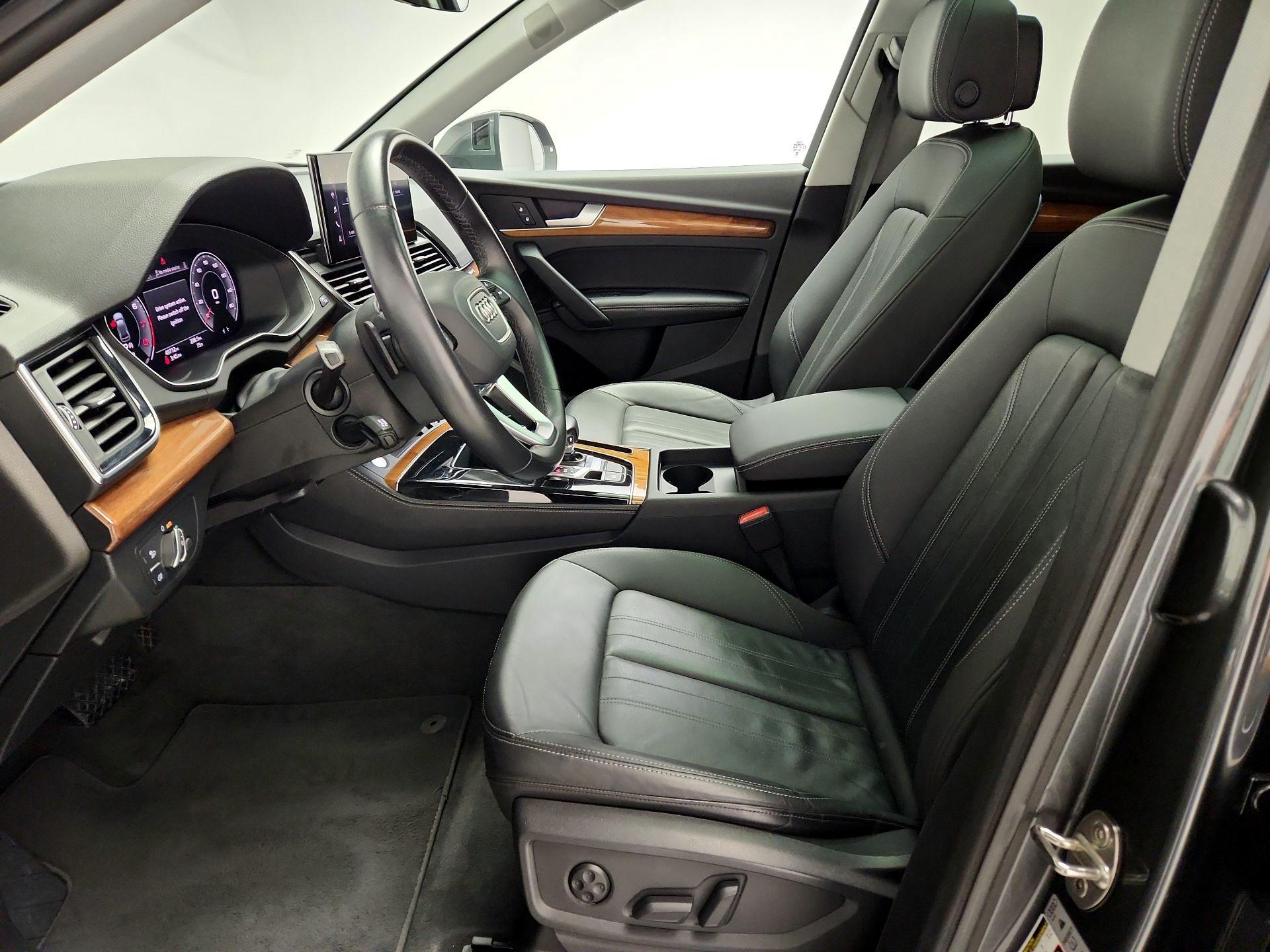 Thumbnail: 2023 Audi Q5 - 11