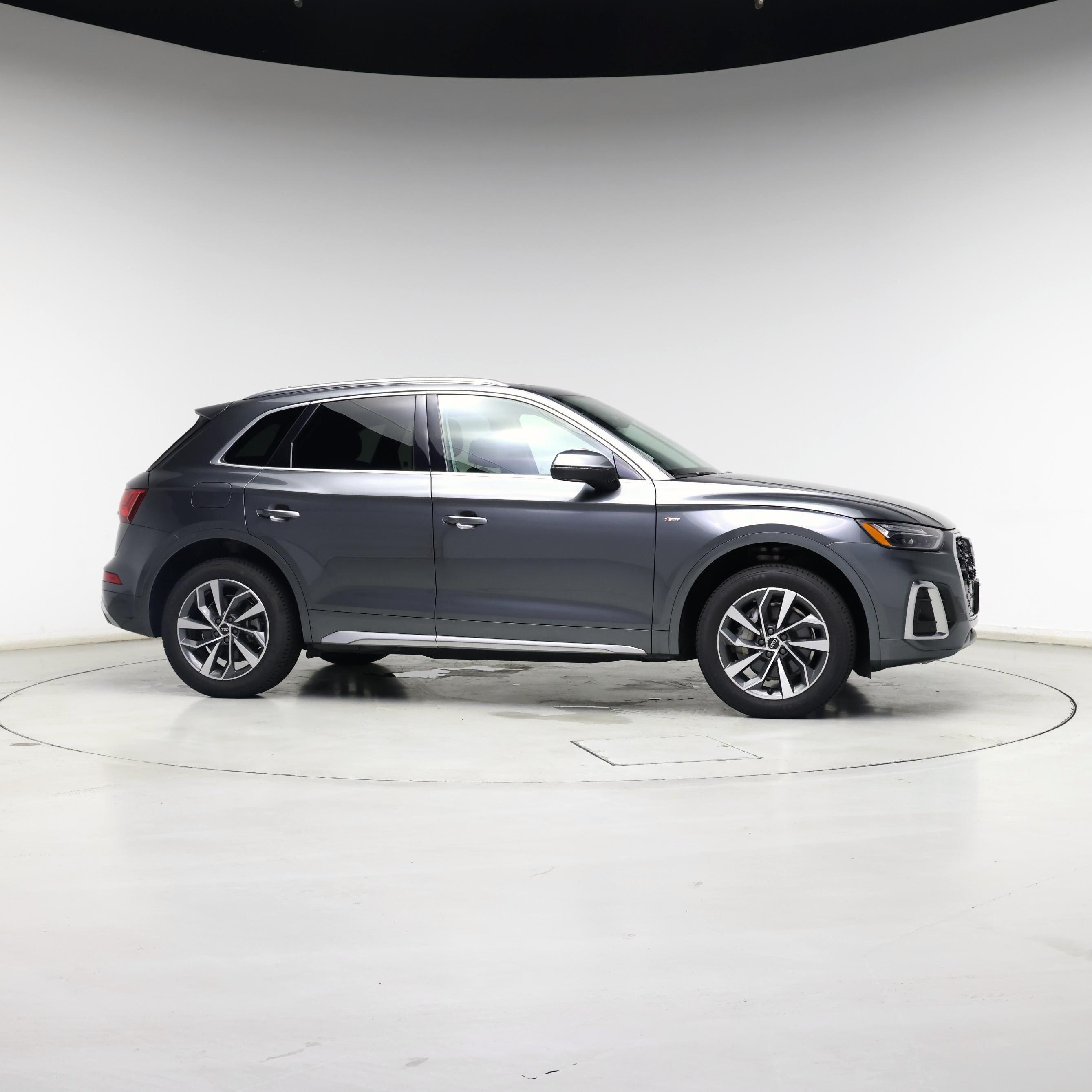 Thumbnail: 2023 Audi Q5 - 7