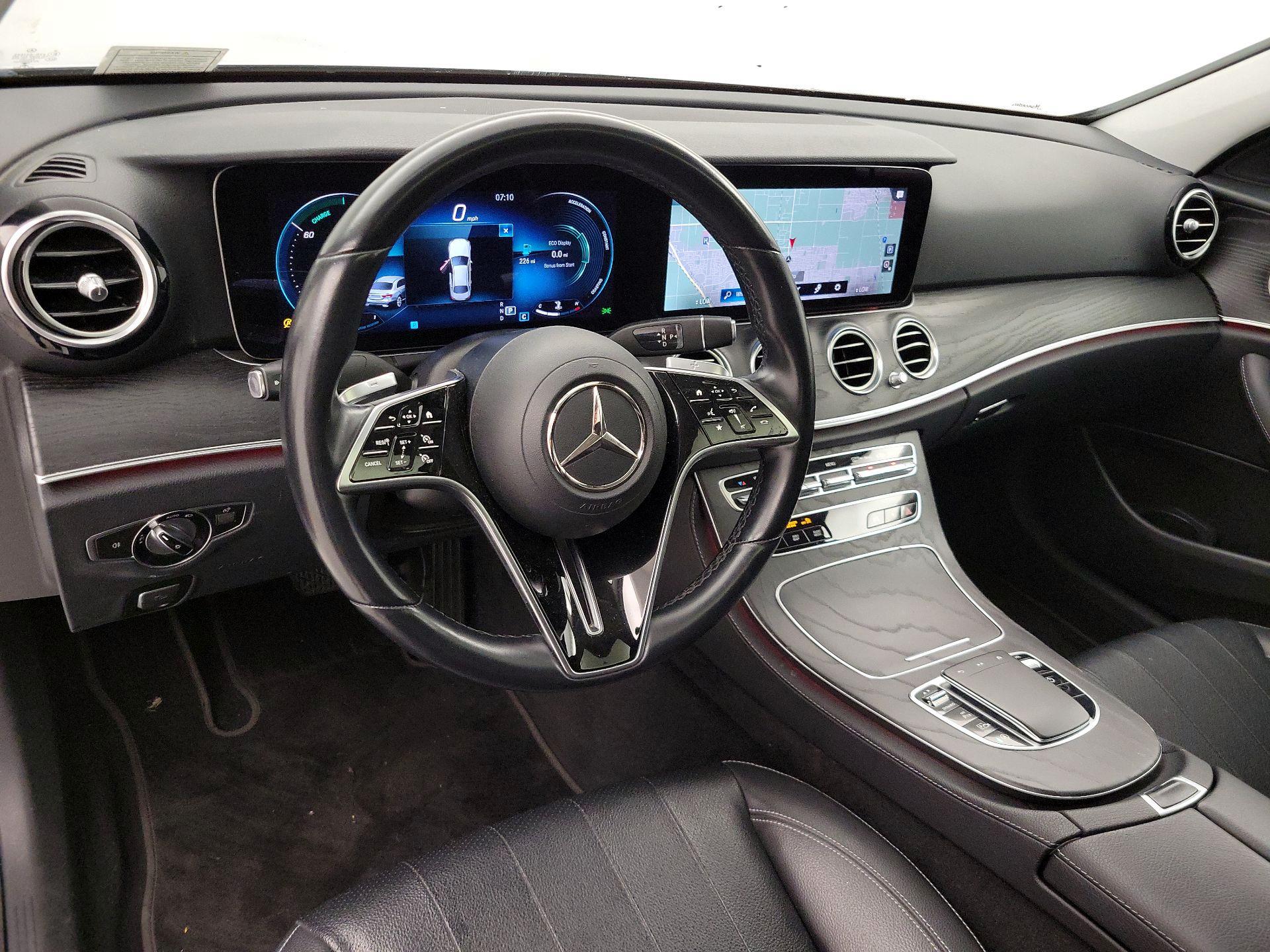 Thumbnail: 2021 Mercedes-Benz E-Class - 9