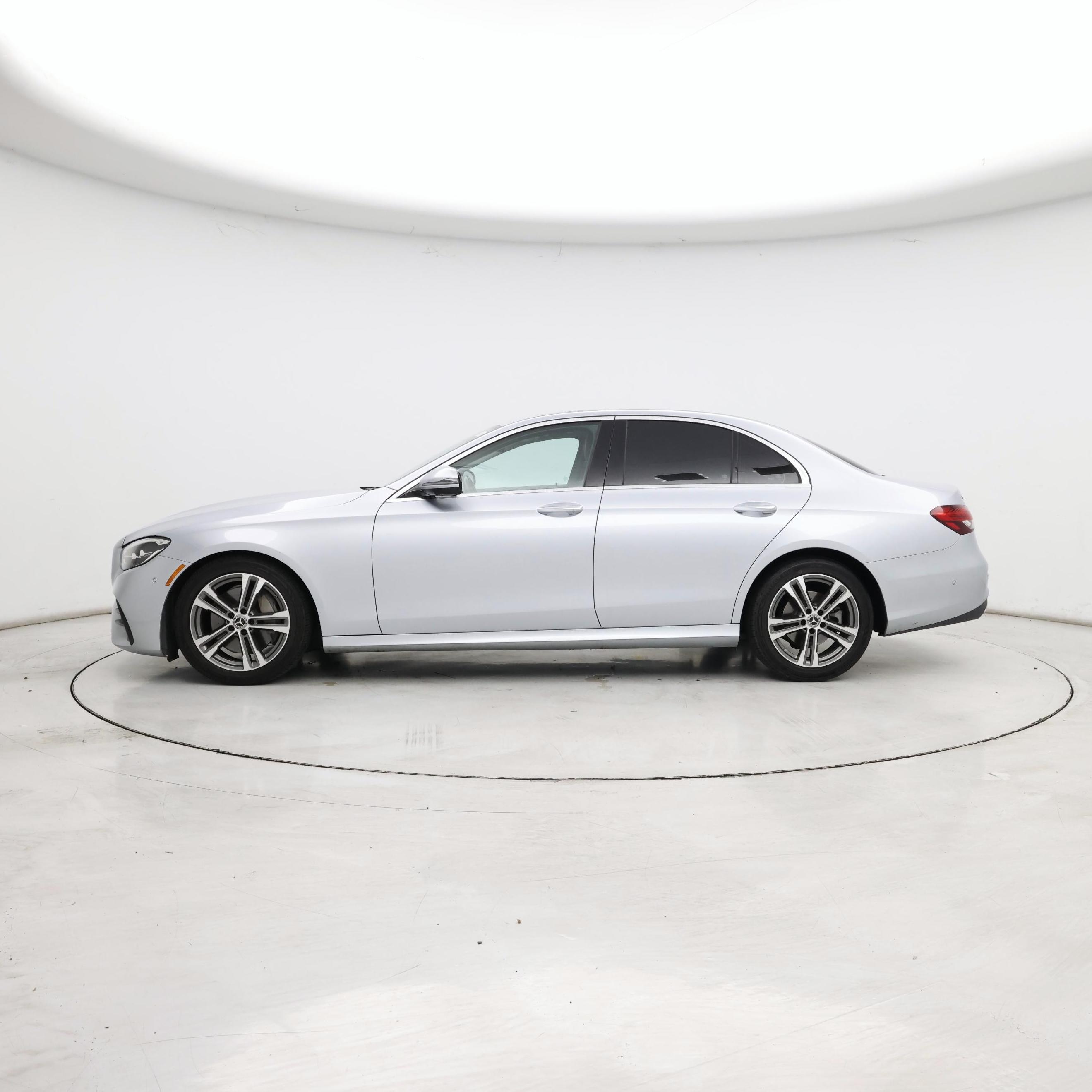 Thumbnail: 2021 Mercedes-Benz E-Class - 3