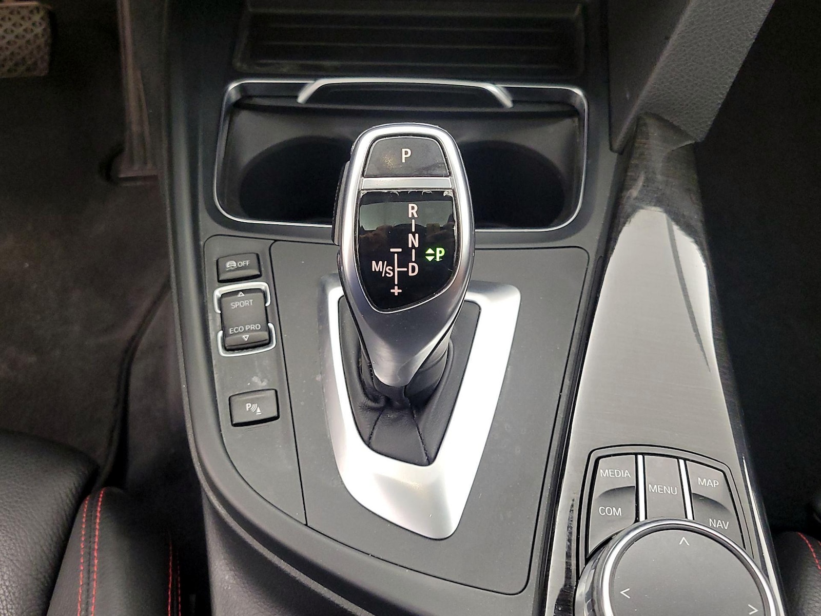 2017 BMW 3 Series 330i - Photo 19