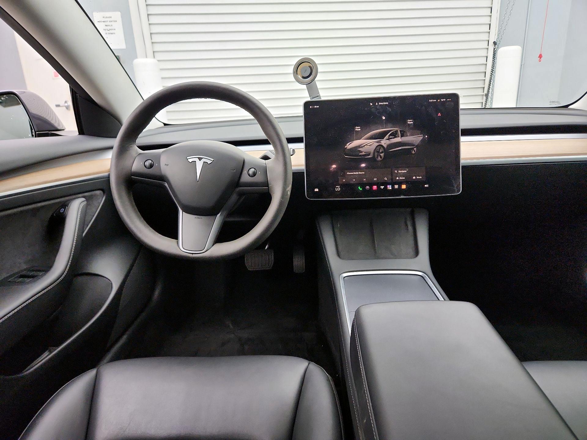 Thumbnail: 2023 Tesla Model 3 - 9