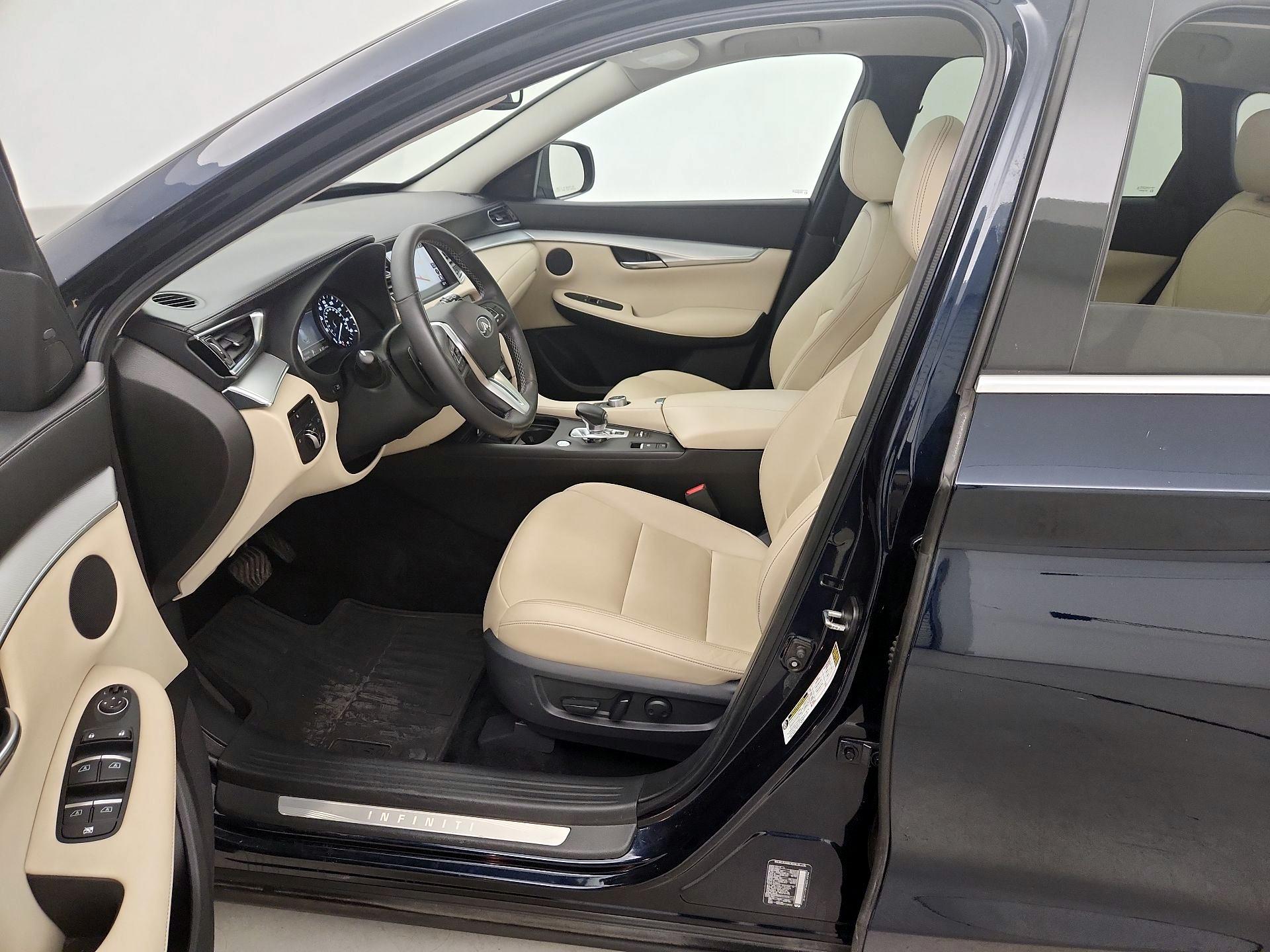 Thumbnail: 2020 INFINITI QX50 - 11