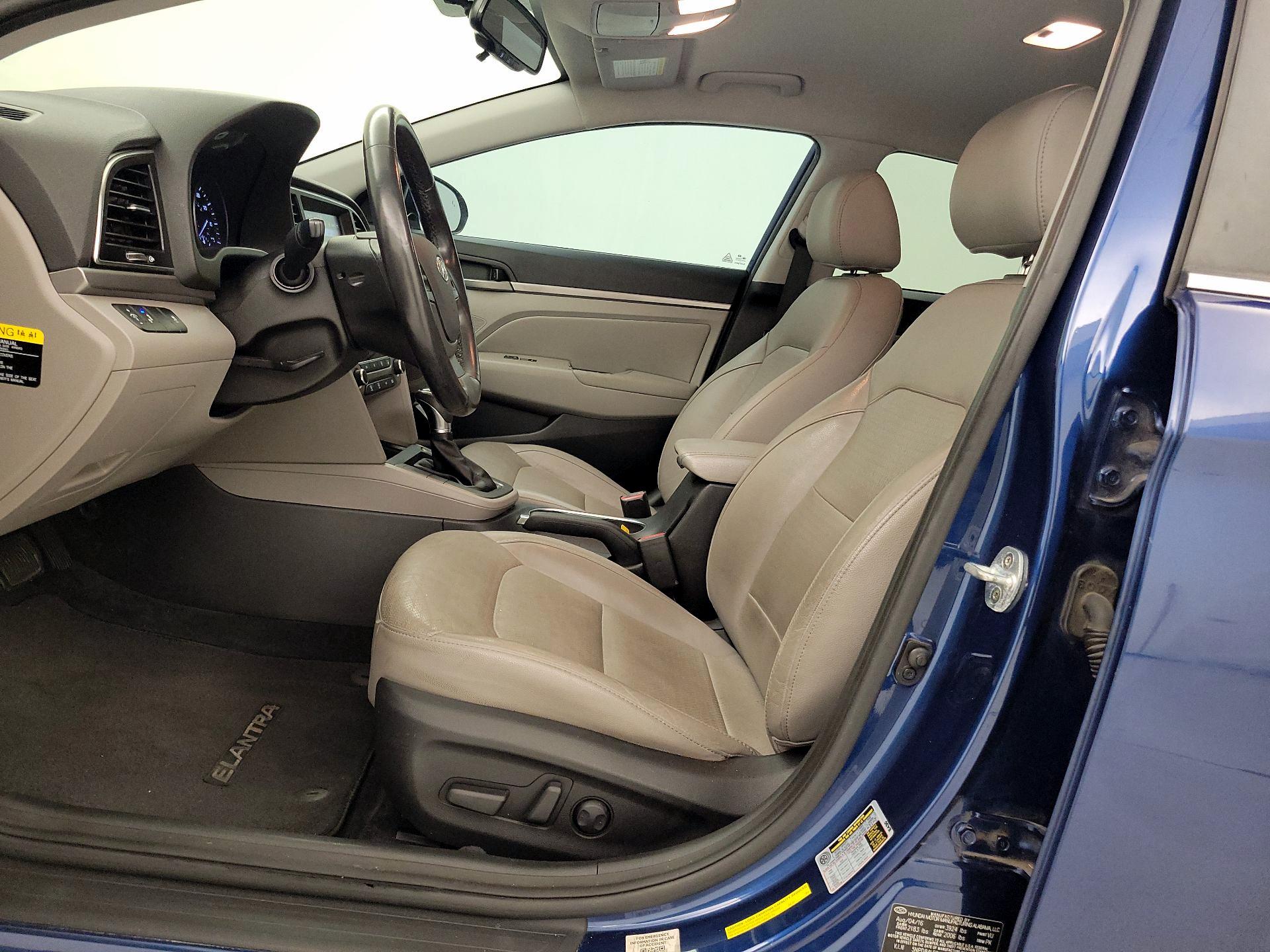 Thumbnail: 2017 Hyundai Elantra - 11