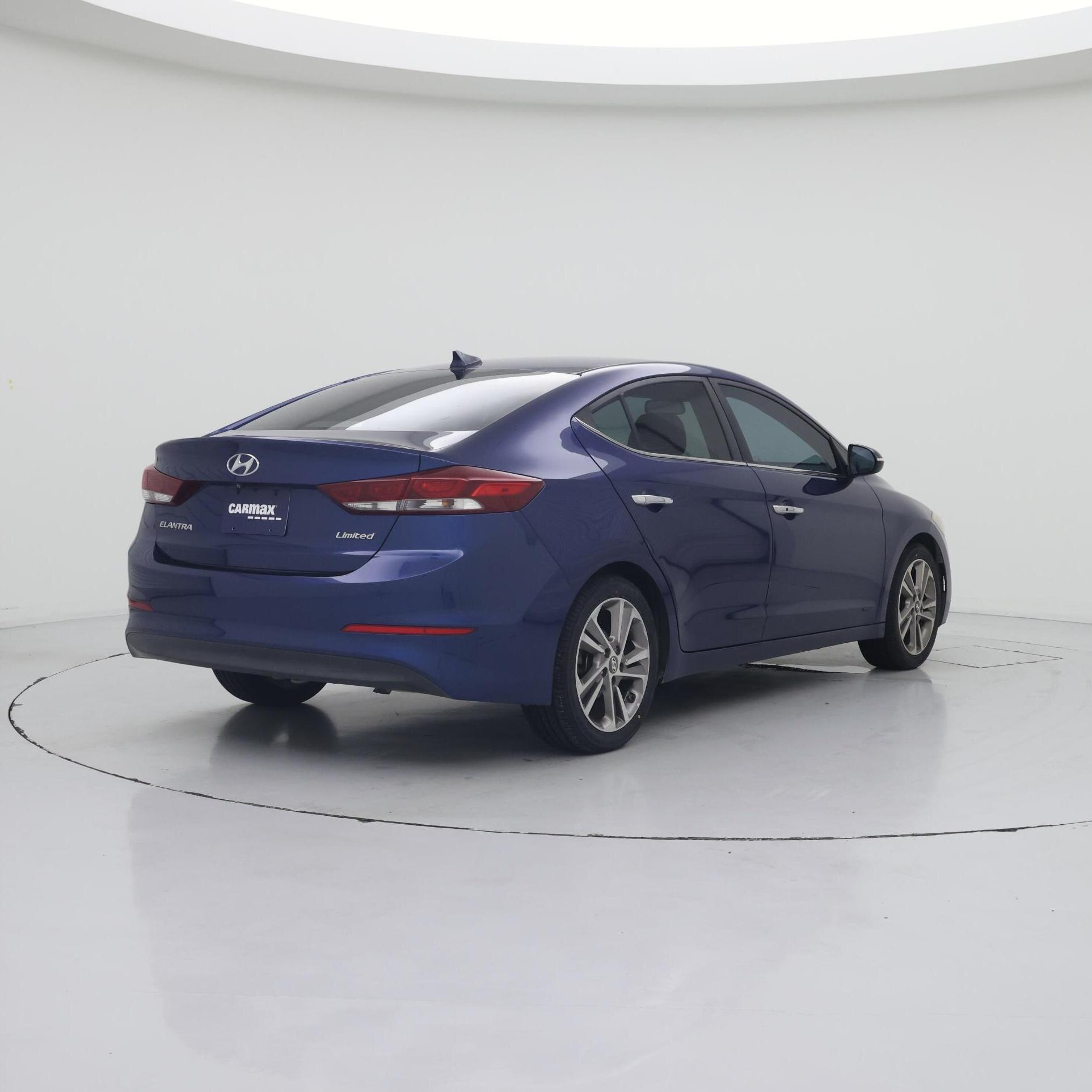 Thumbnail: 2017 Hyundai Elantra - 8