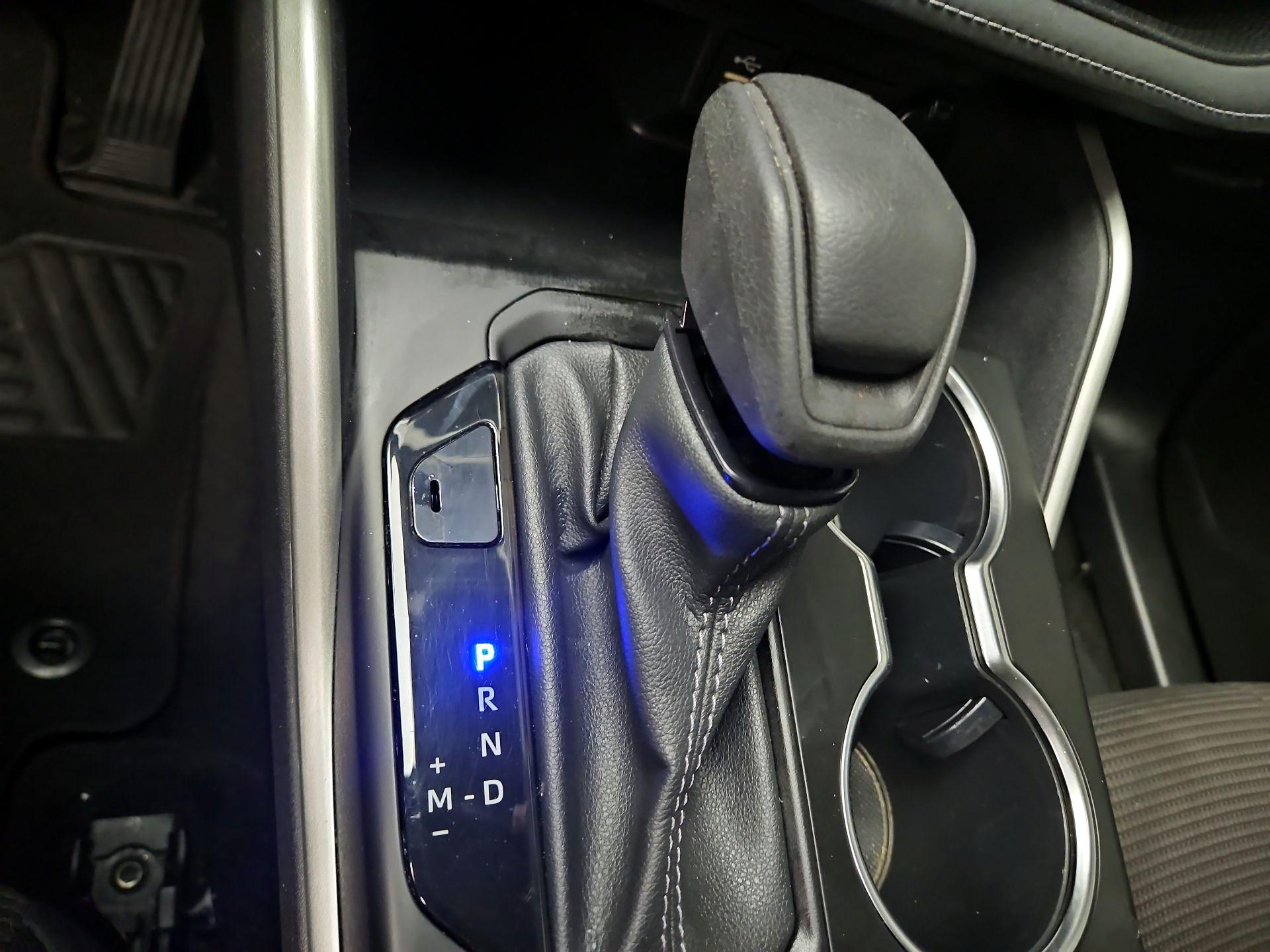 Thumbnail: 2023 Toyota Highlander - 17