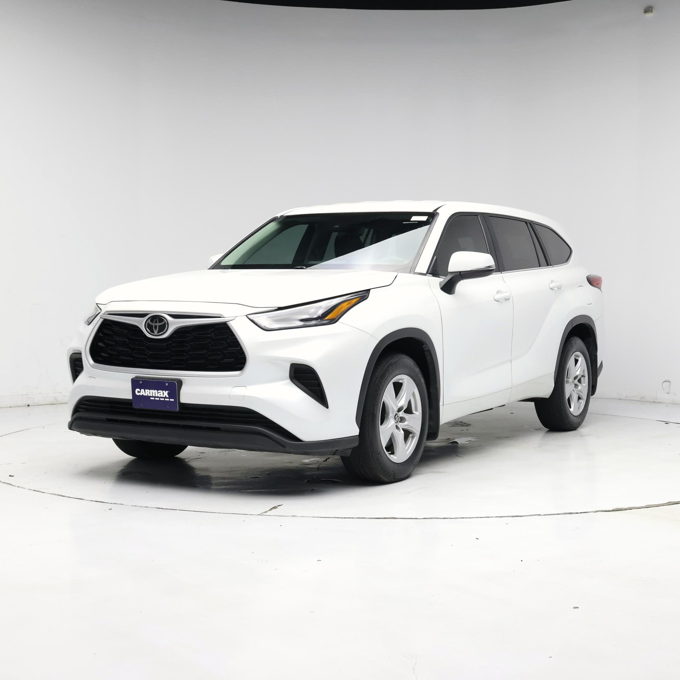 Thumbnail: 2023 Toyota Highlander - 4
