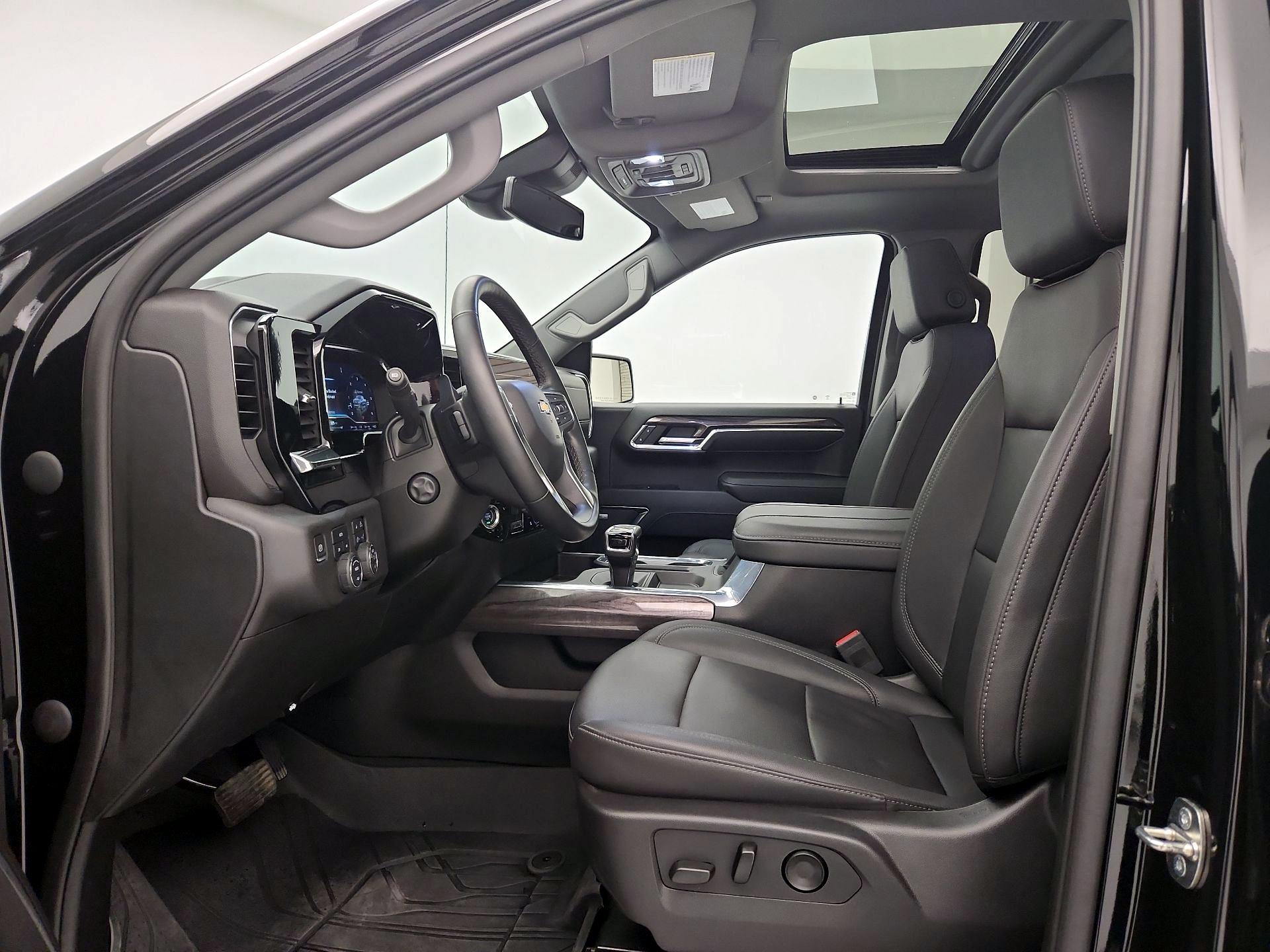 Thumbnail: 2023 Chevrolet Silverado 1500 - 11