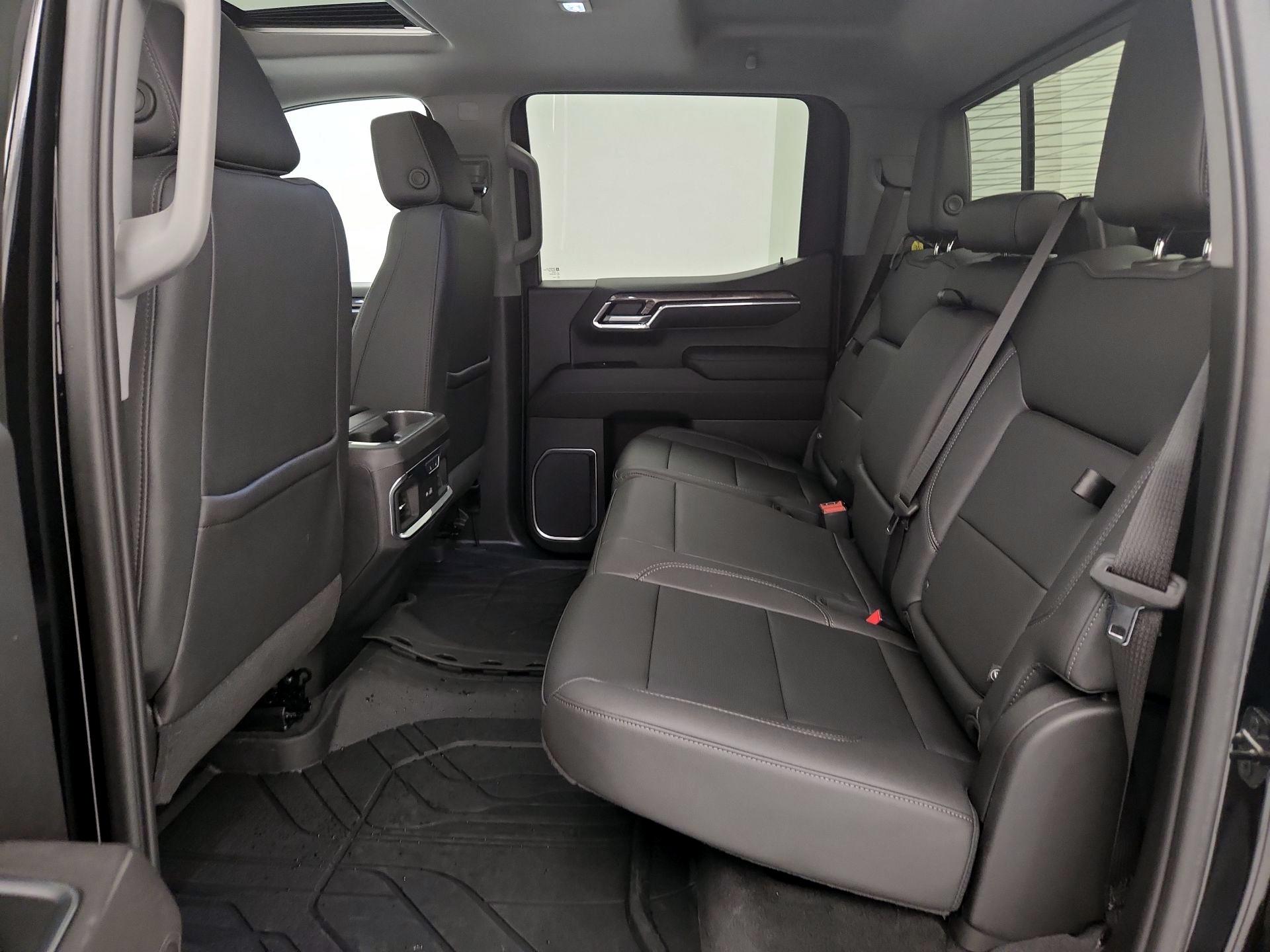 Thumbnail: 2023 Chevrolet Silverado 1500 - 20