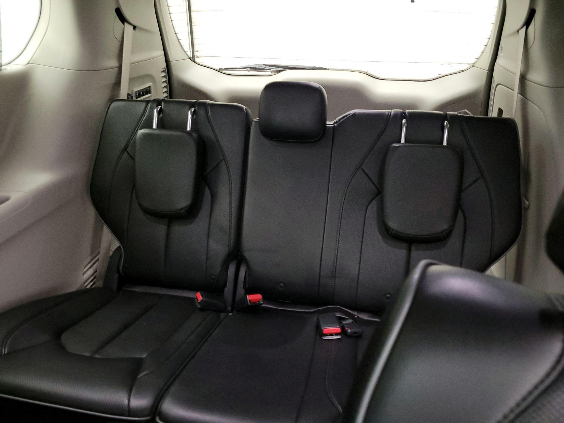 Thumbnail: 2019 Chrysler Pacifica - 19