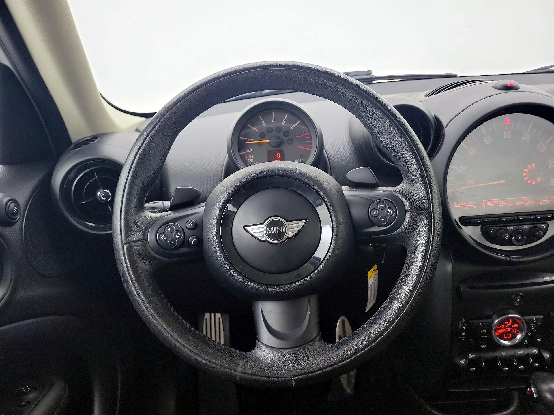 Thumbnail: 2015 MINI Cooper Countryman - 10