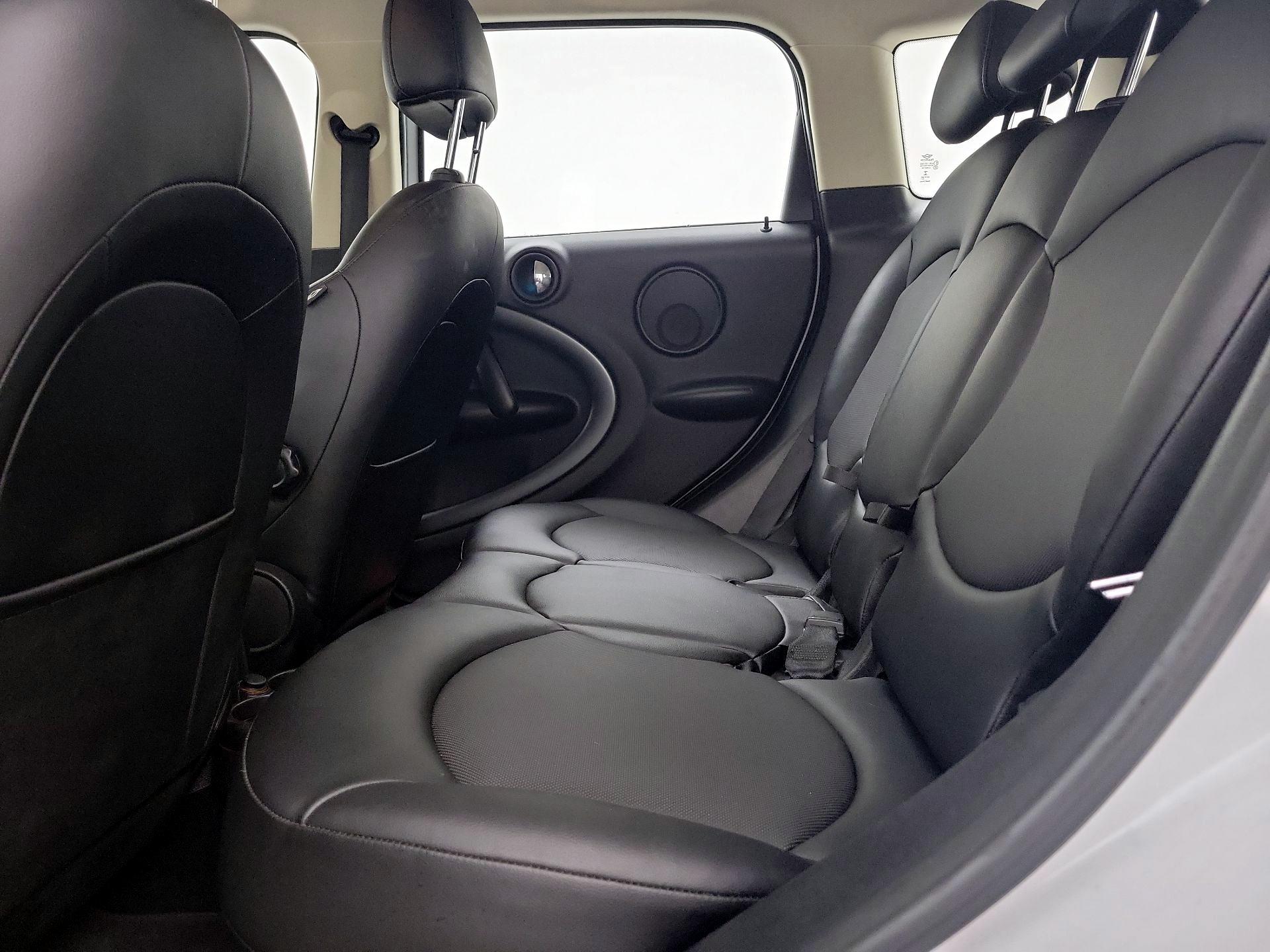 Thumbnail: 2015 MINI Cooper Countryman - 18