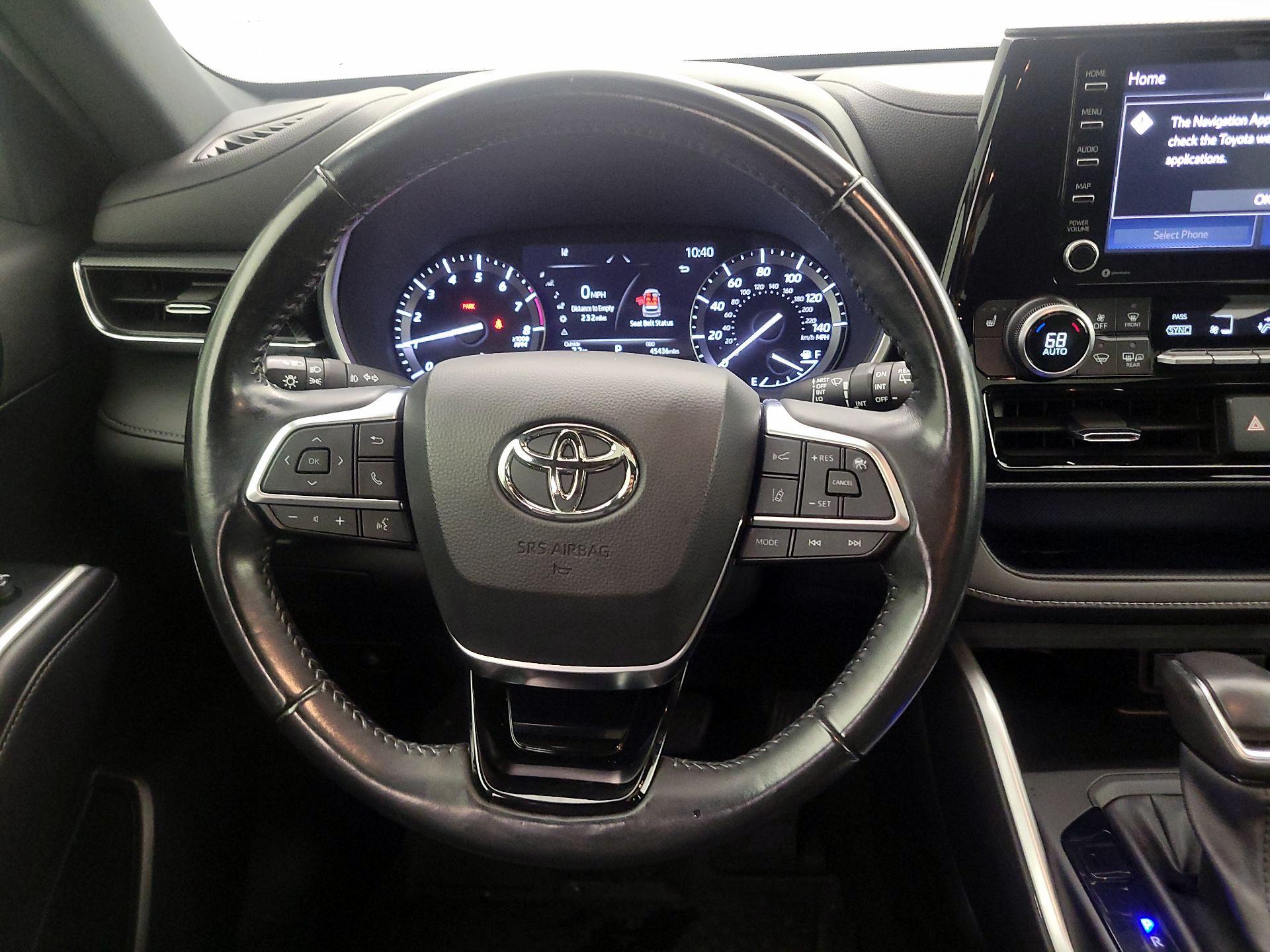 Thumbnail: 2021 Toyota Highlander - 10
