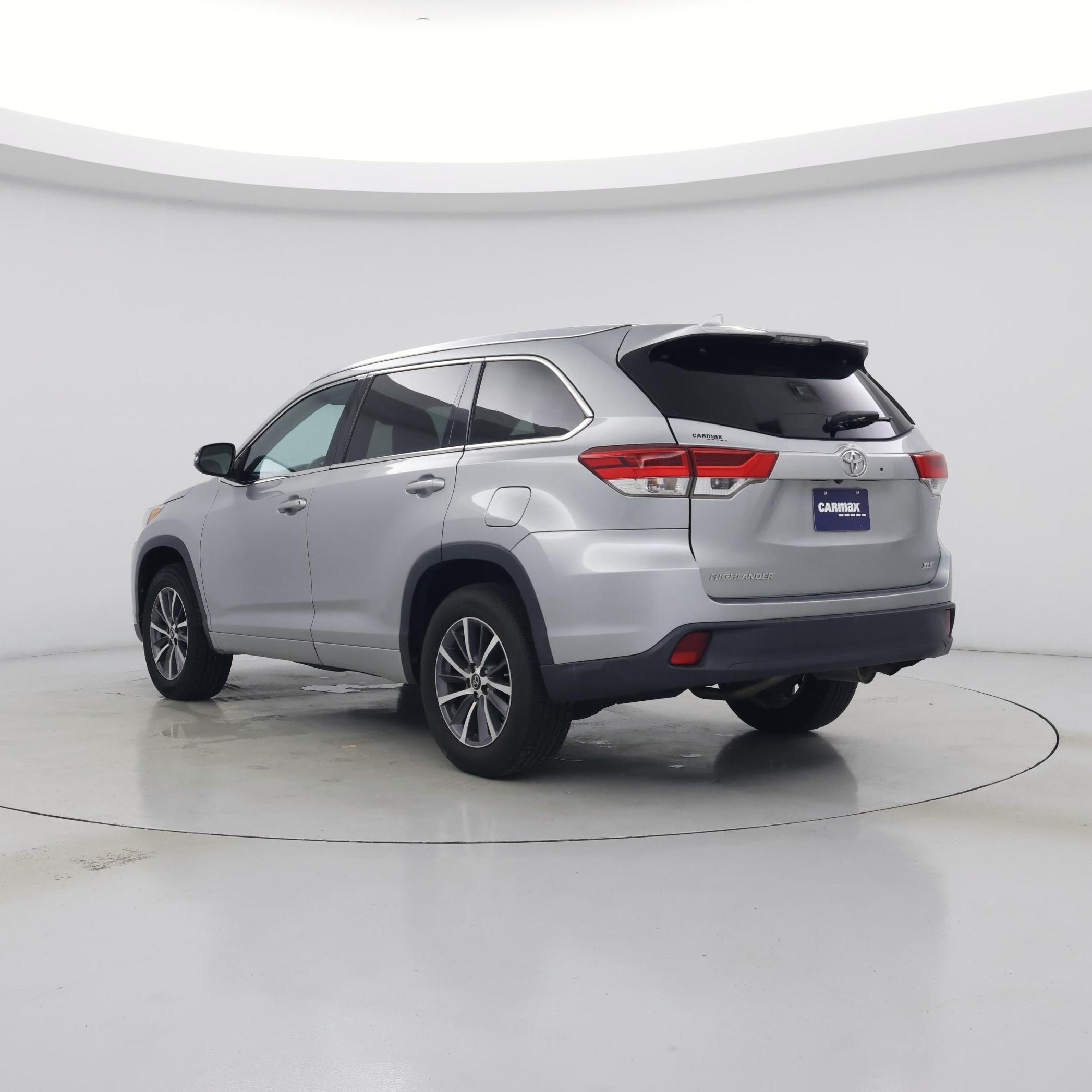 Thumbnail: 2018 Toyota Highlander - 2