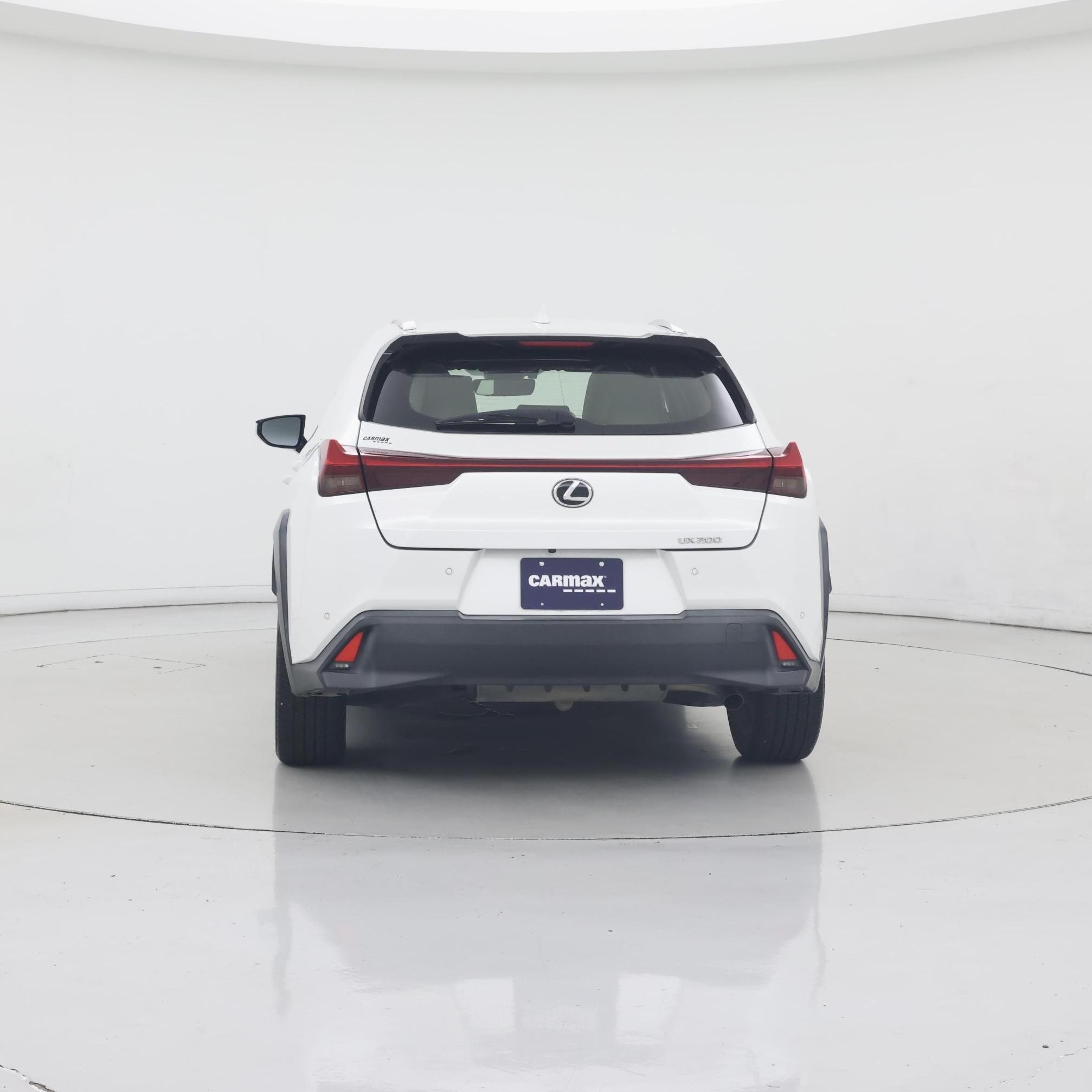 Thumbnail: 2021 Lexus UX - 6