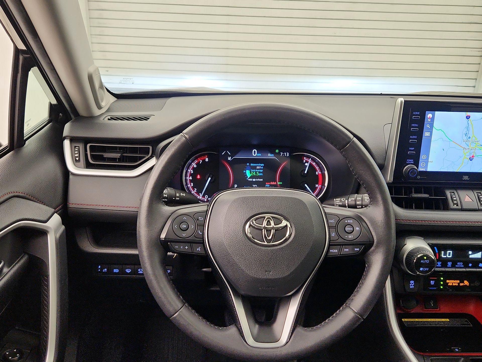 Thumbnail: 2021 Toyota RAV4 - 10