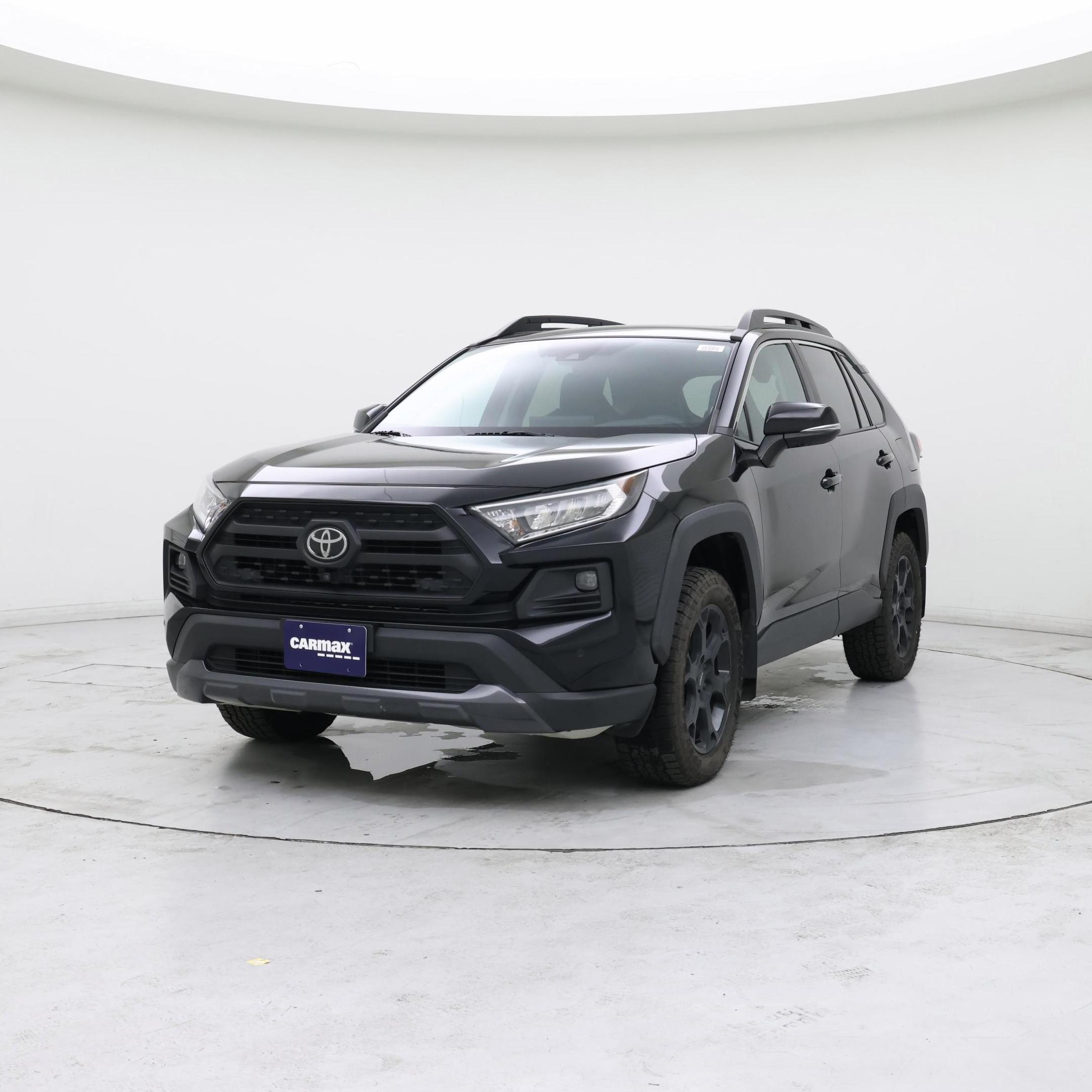 Thumbnail: 2021 Toyota RAV4 - 4