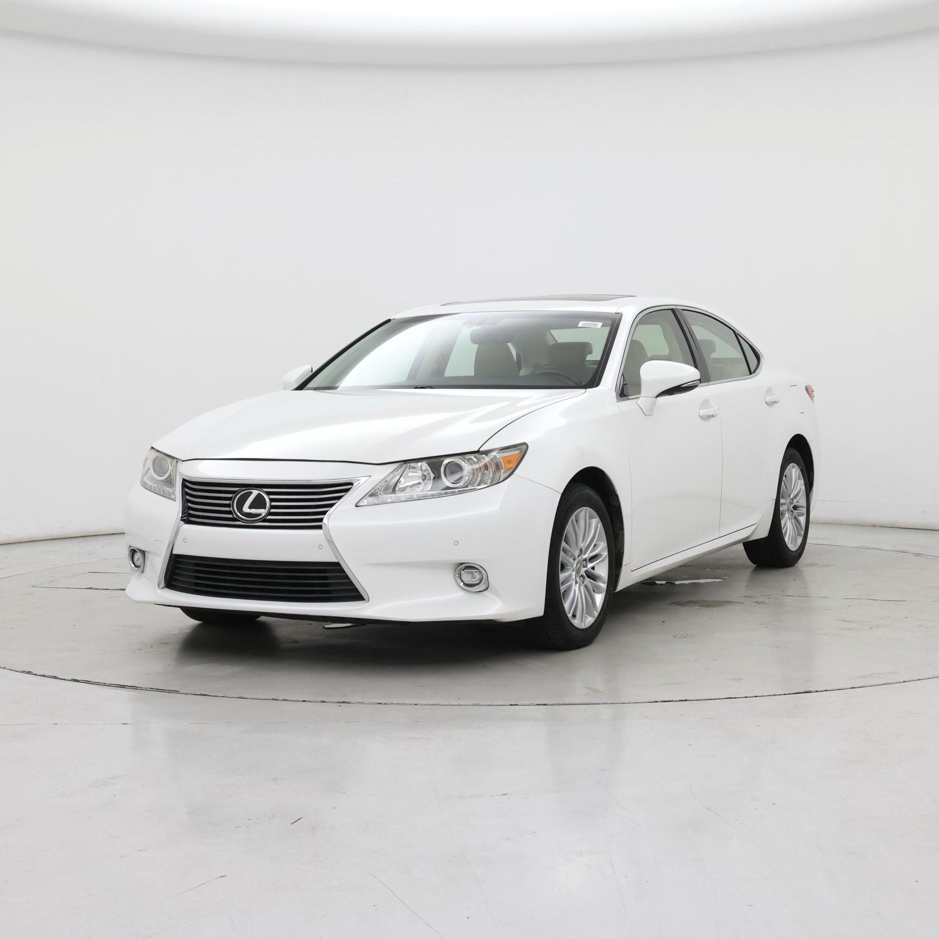 Thumbnail: 2015 Lexus ES - 4
