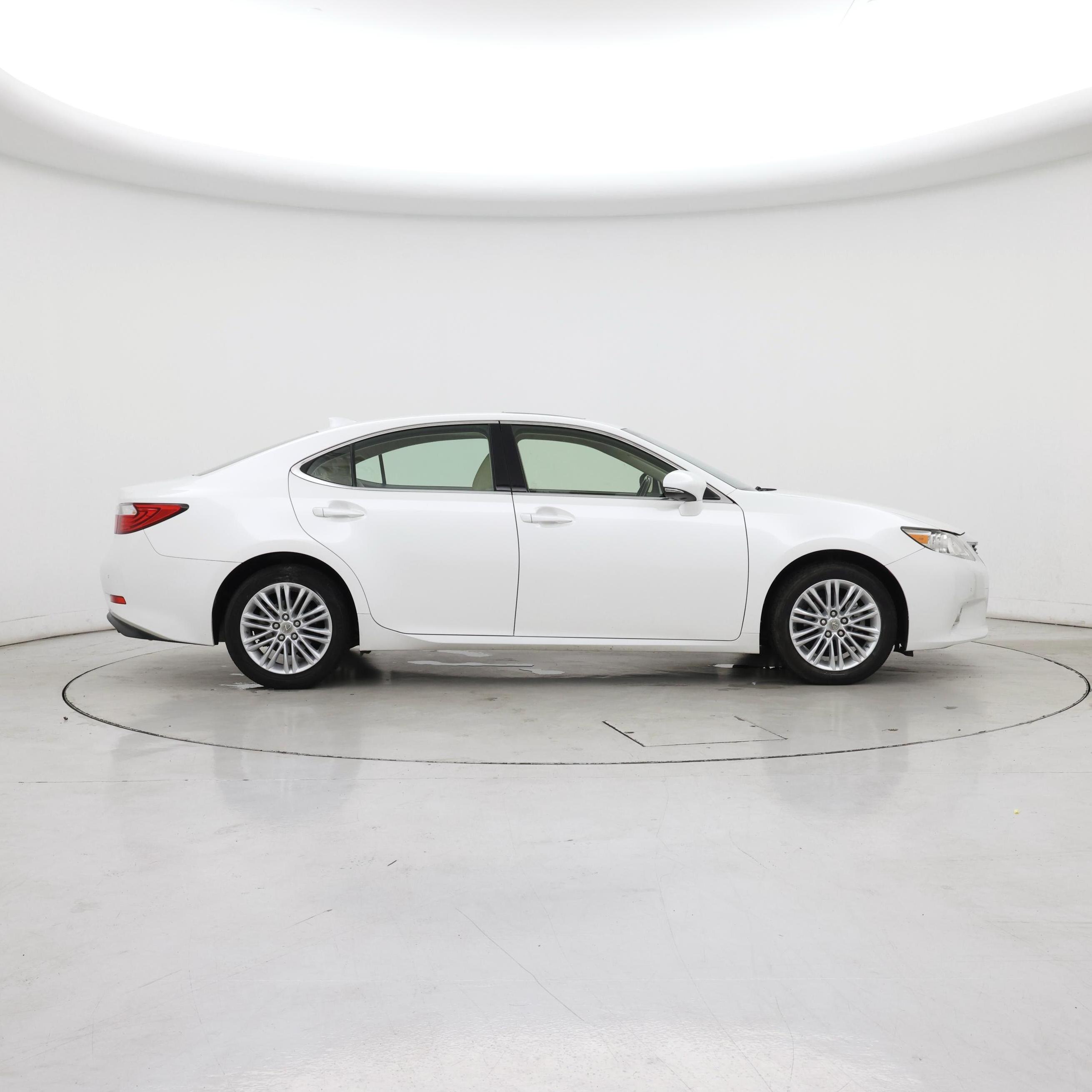 Thumbnail: 2015 Lexus ES - 7