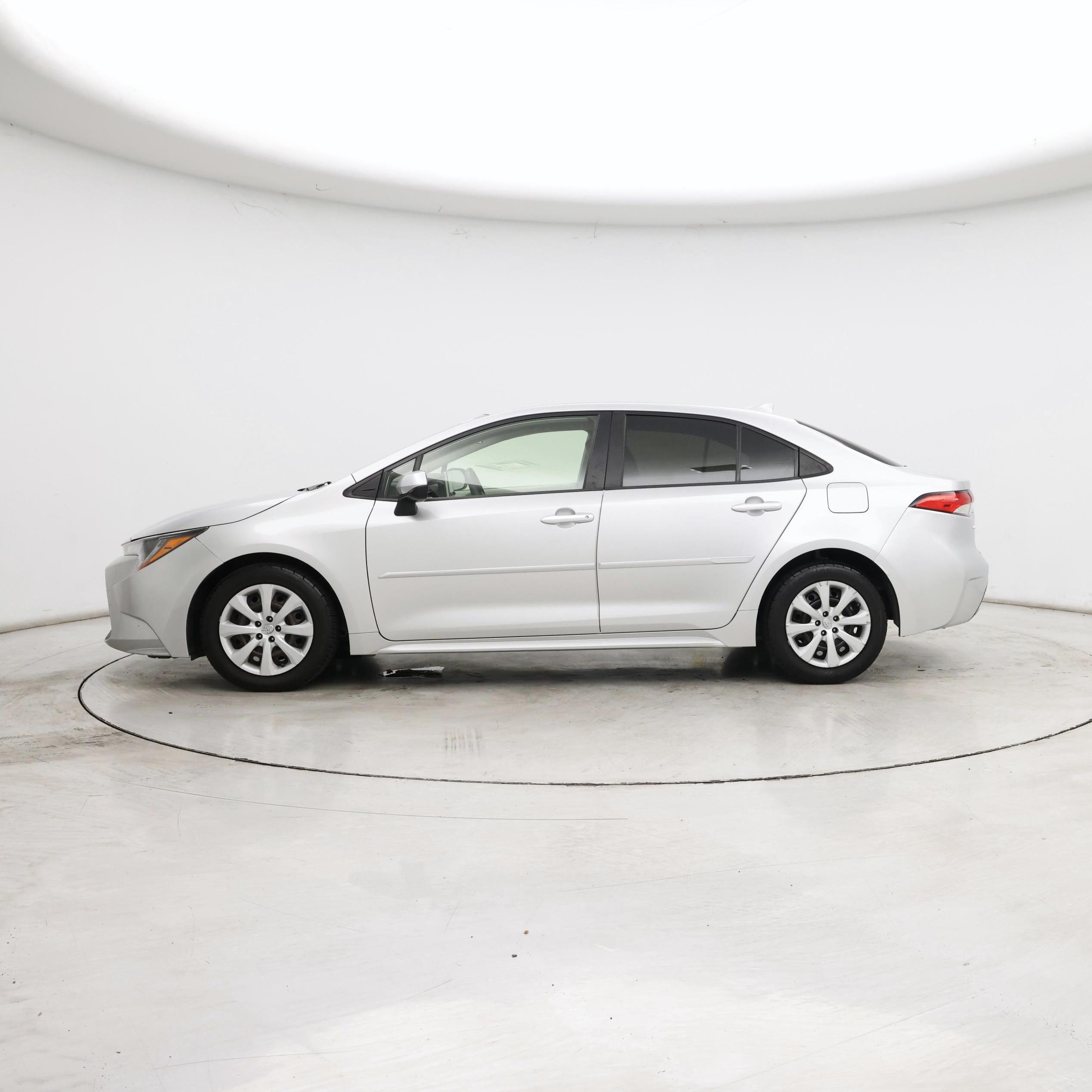 Thumbnail: 2021 Toyota Corolla - 3