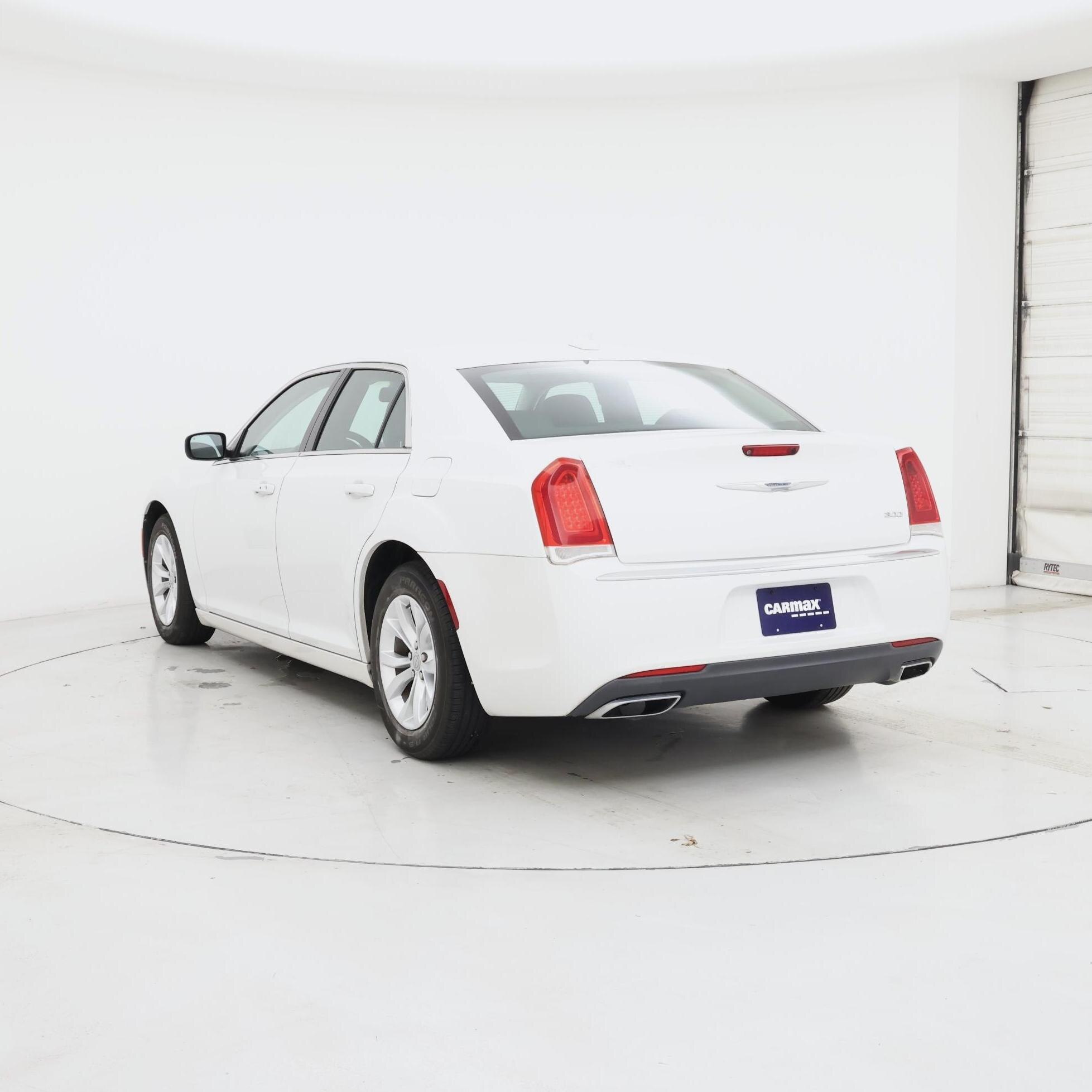 Thumbnail: 2016 Chrysler 300 - 2