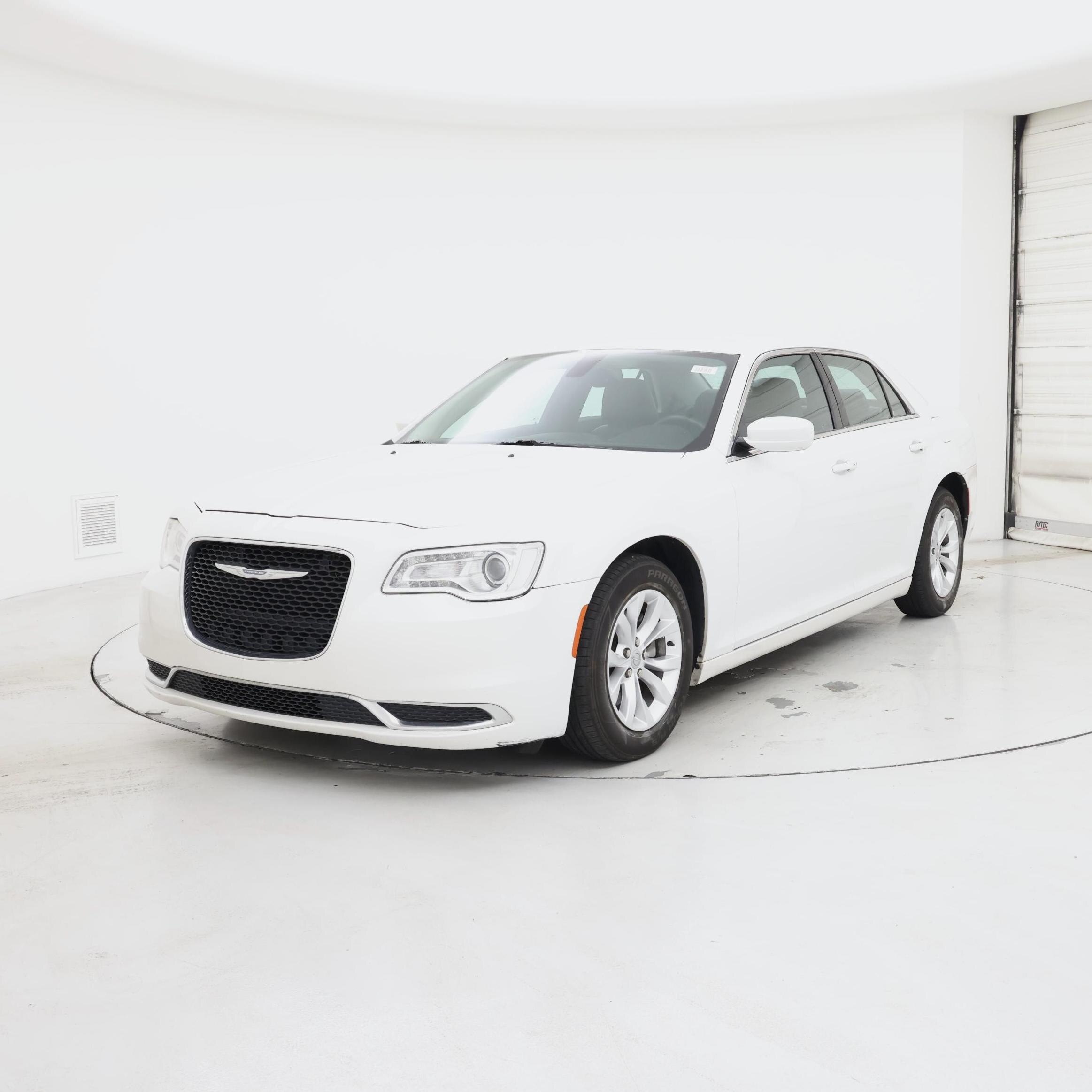 Thumbnail: 2016 Chrysler 300 - 4
