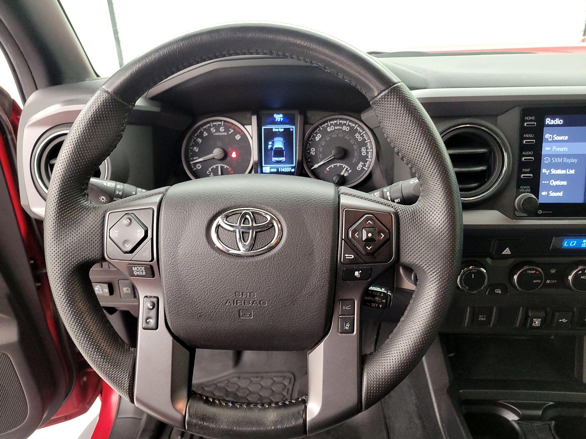 Thumbnail: 2022 Toyota Tacoma - 10