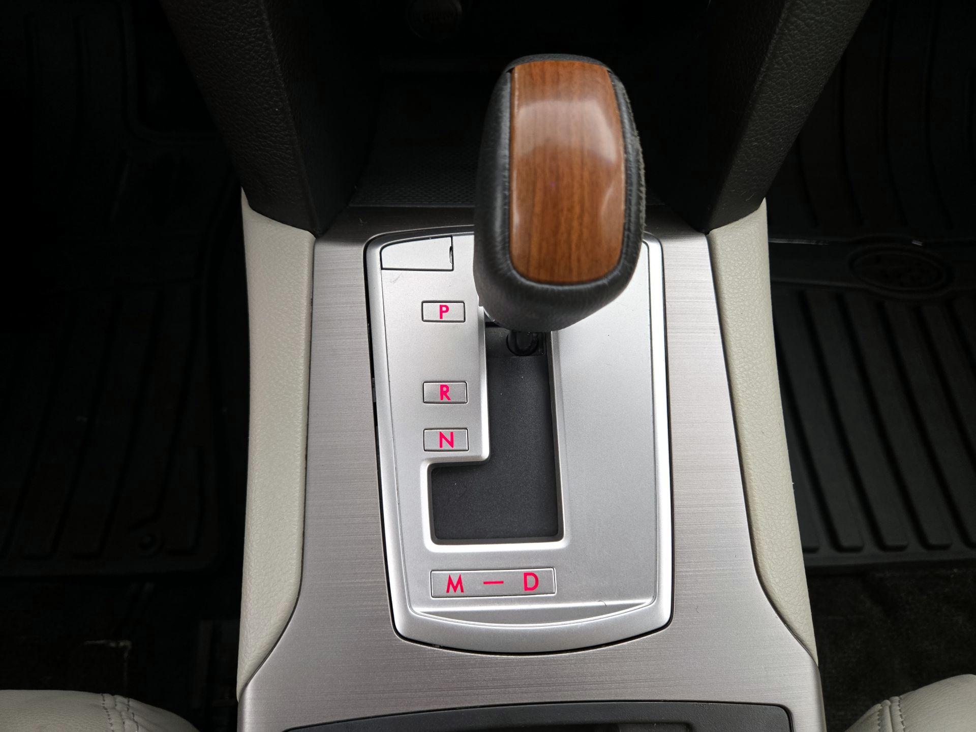 Thumbnail: 2014 Subaru Outback - 17