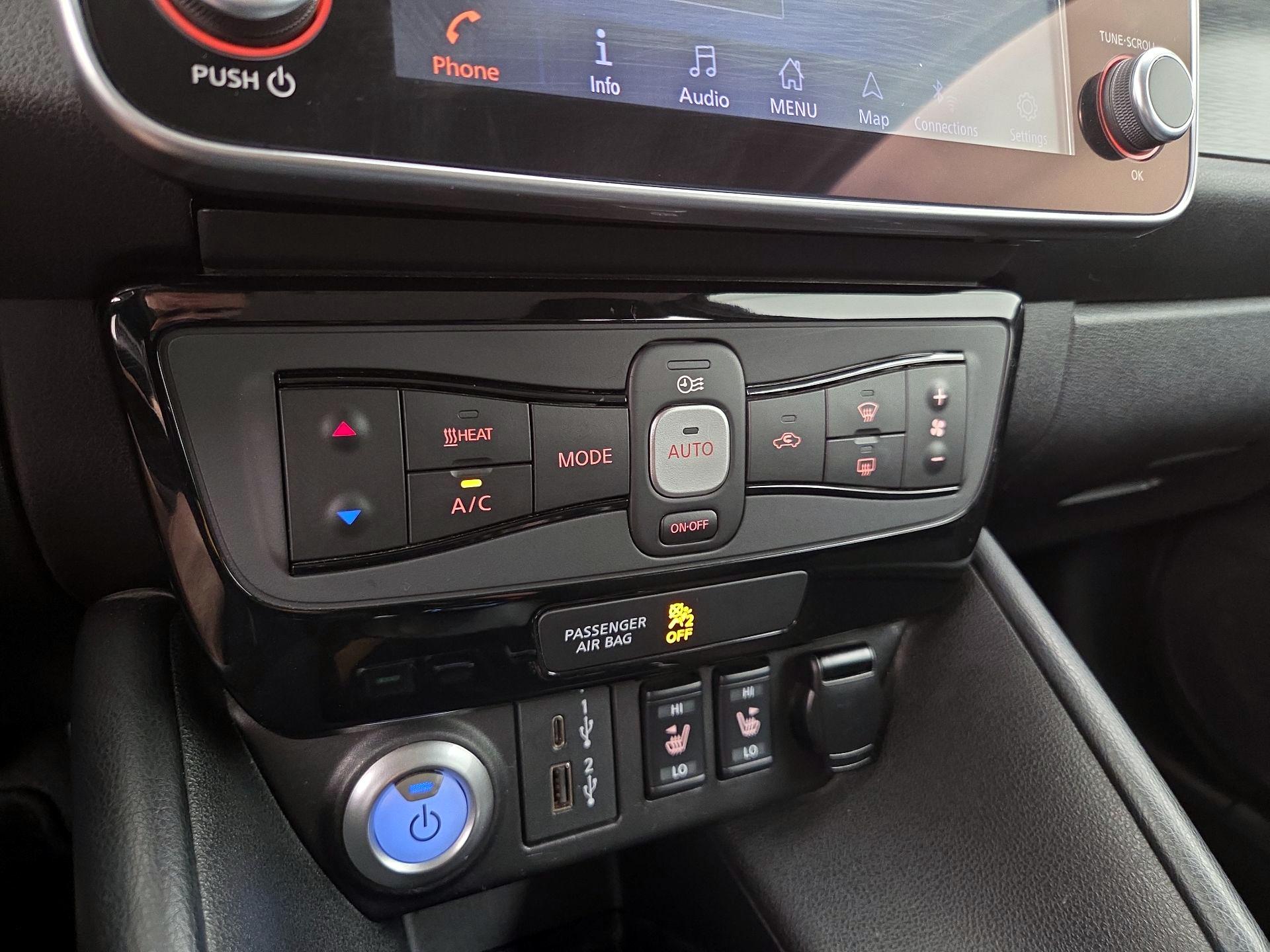 Thumbnail: 2020 Nissan Leaf - 17