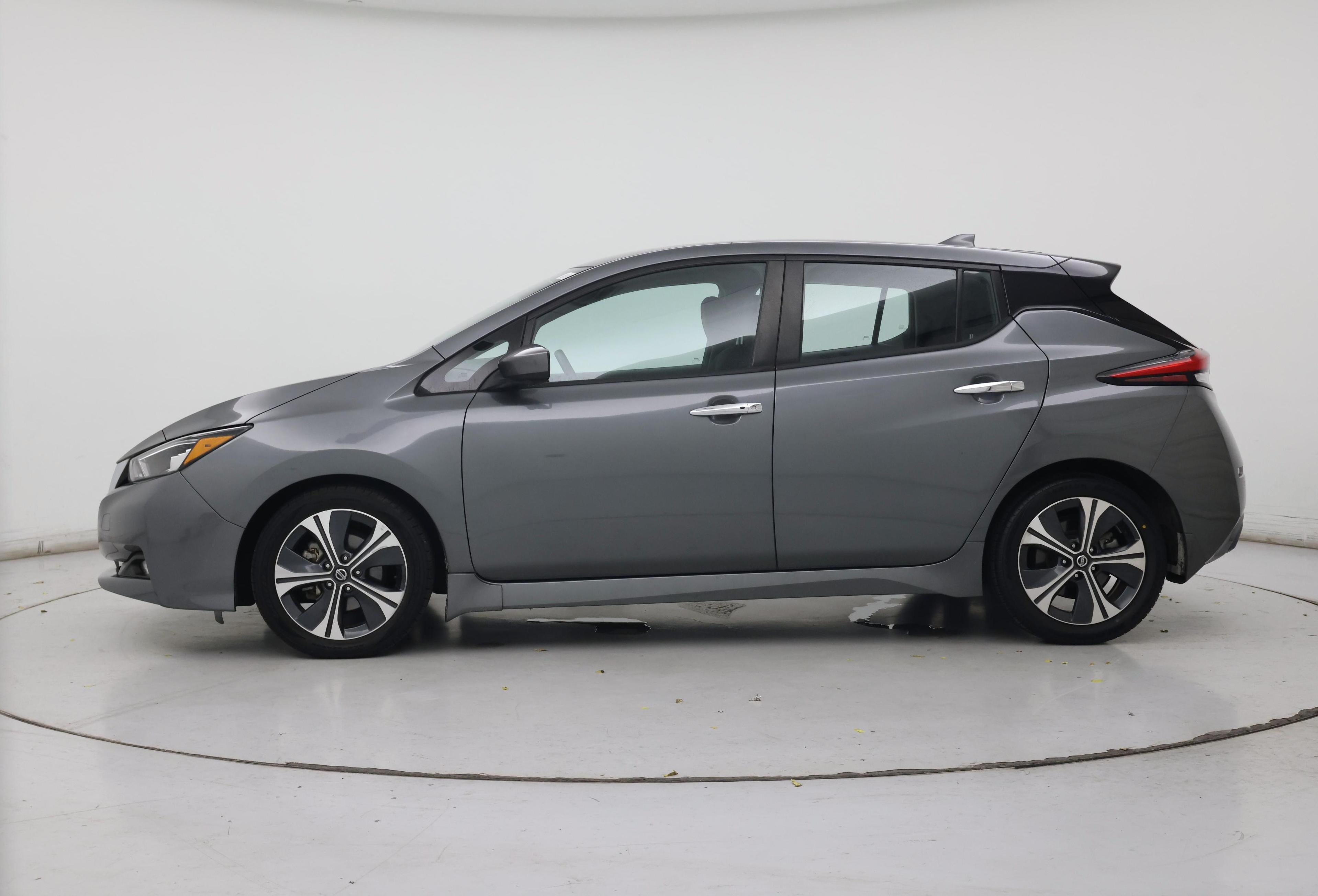Thumbnail: 2020 Nissan Leaf - 3